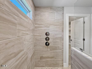 main property photo 73