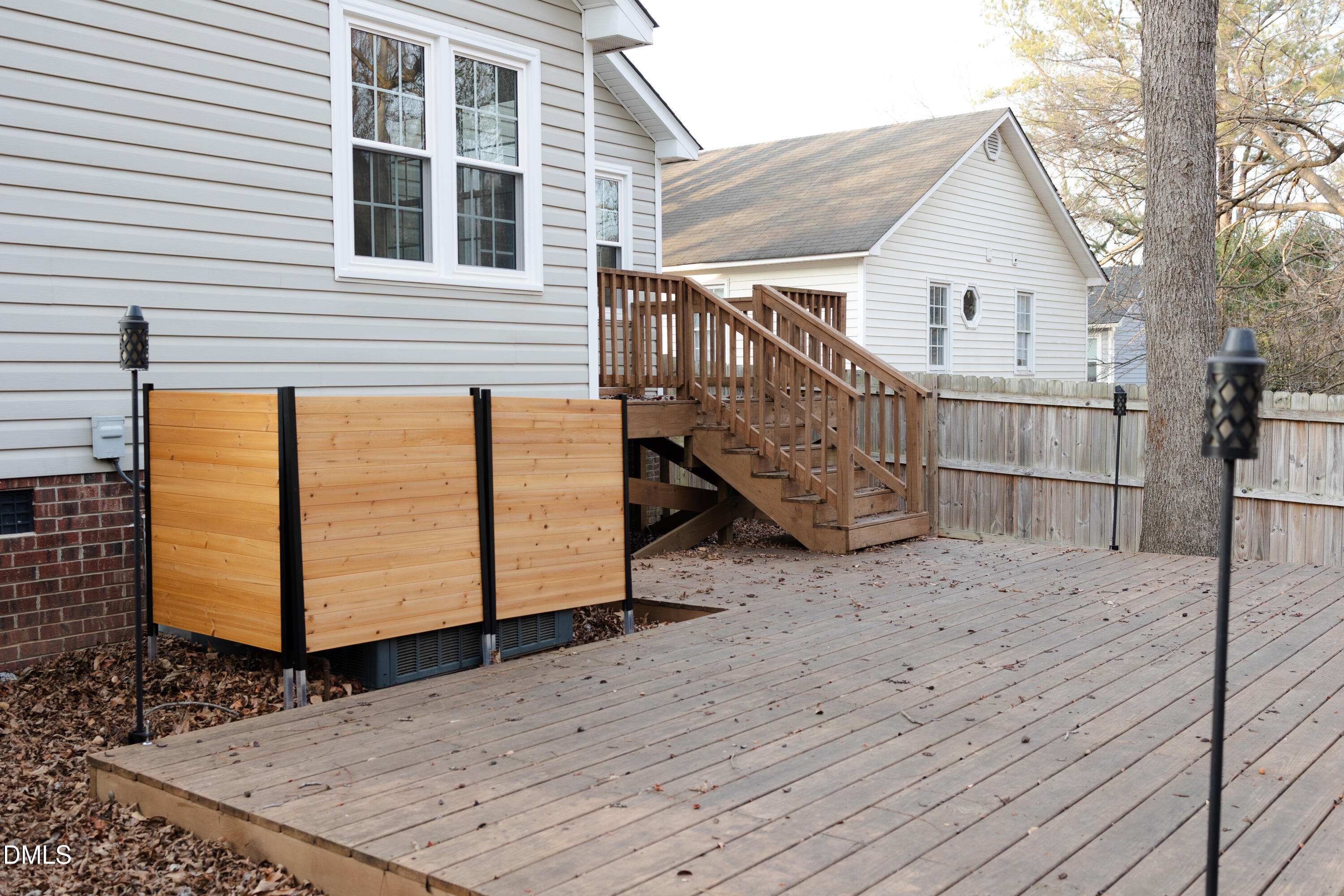 main property photo 20
