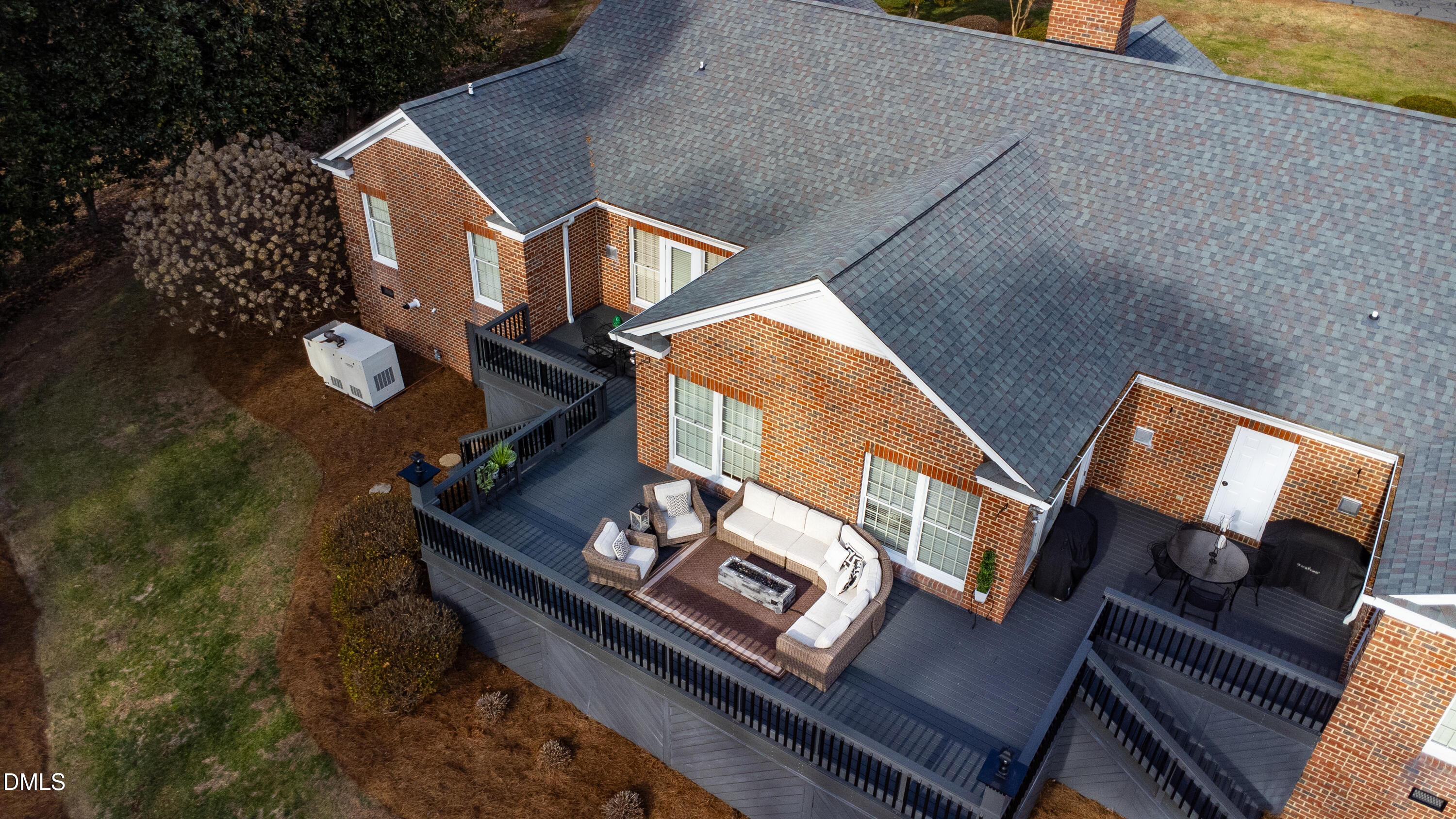 main property photo 13