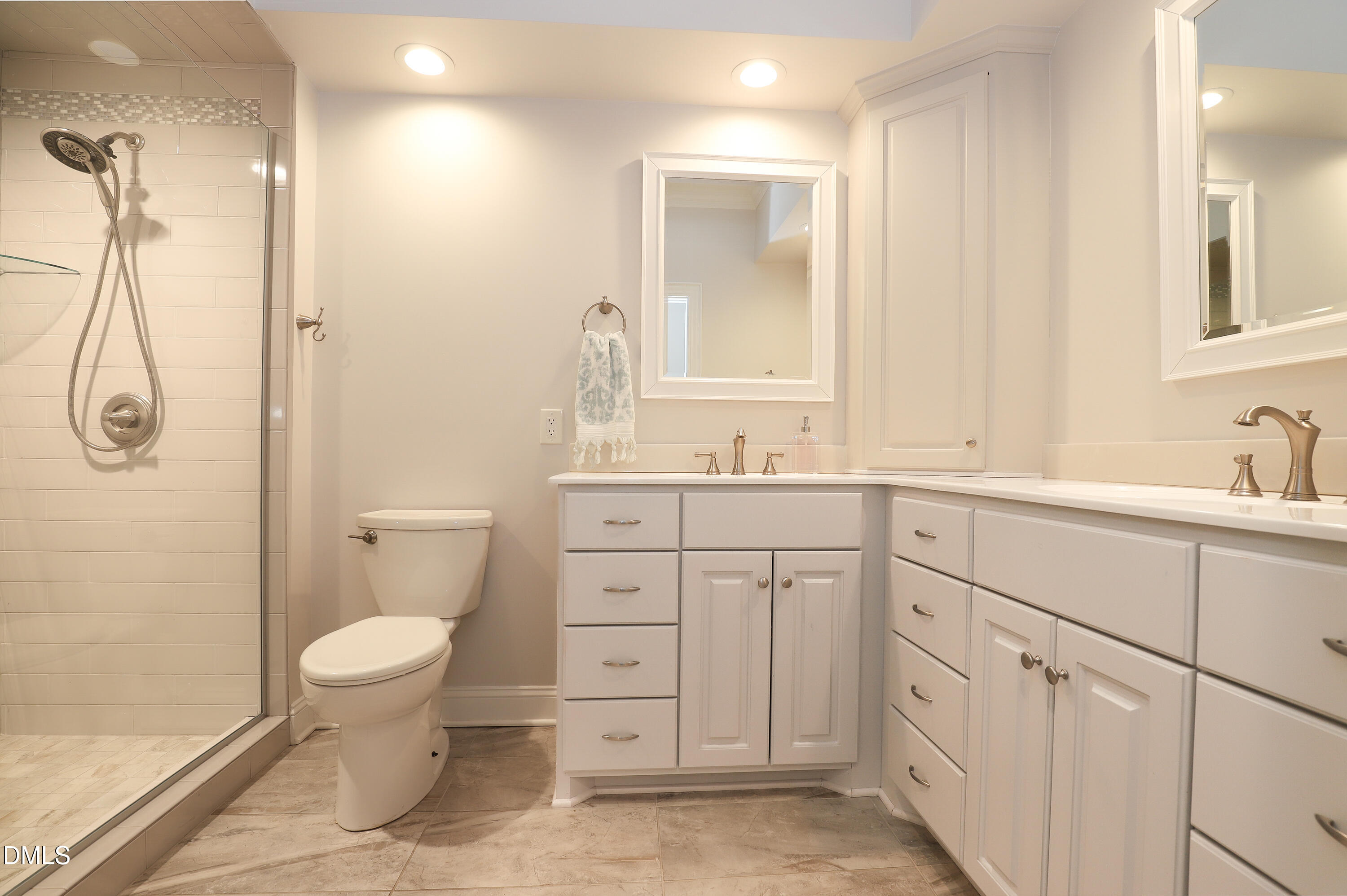 main property photo 75