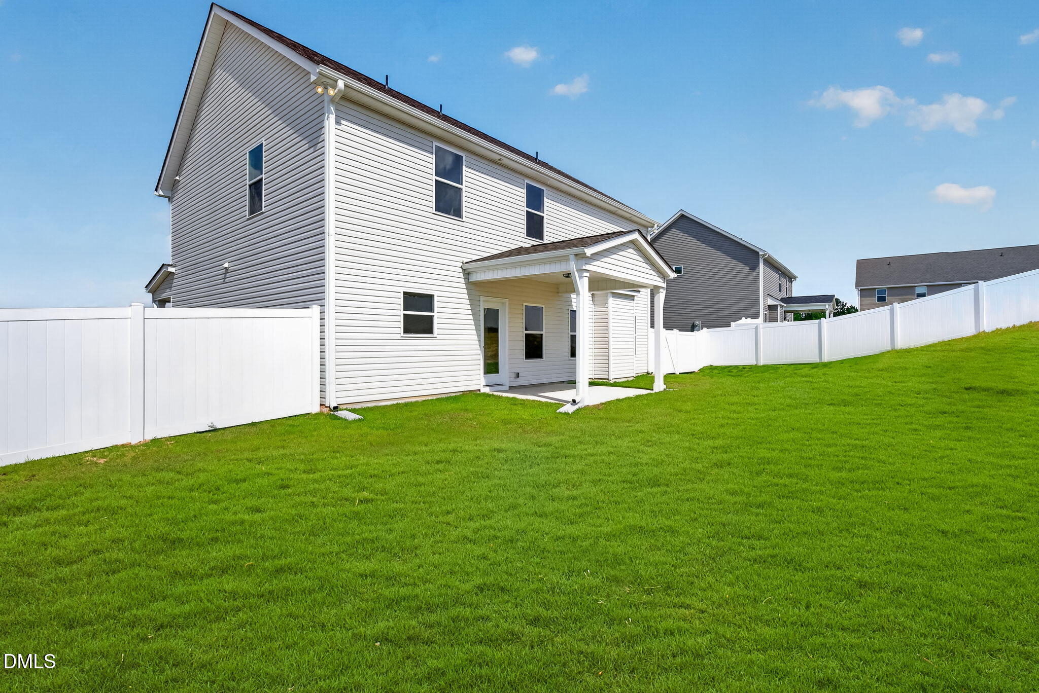 main property photo 27