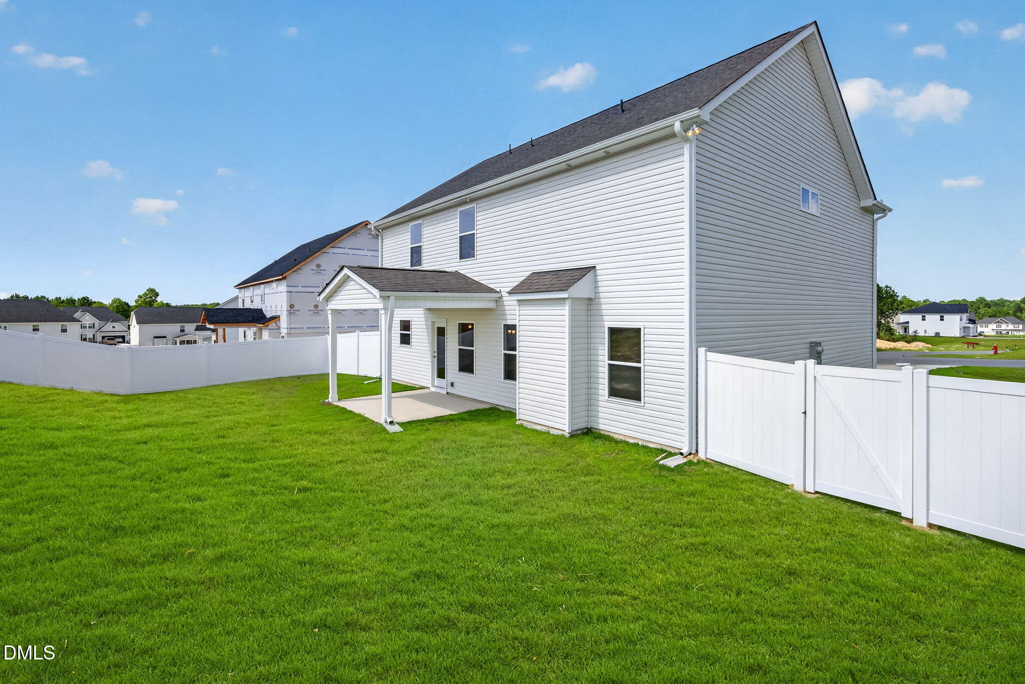 main property photo 29