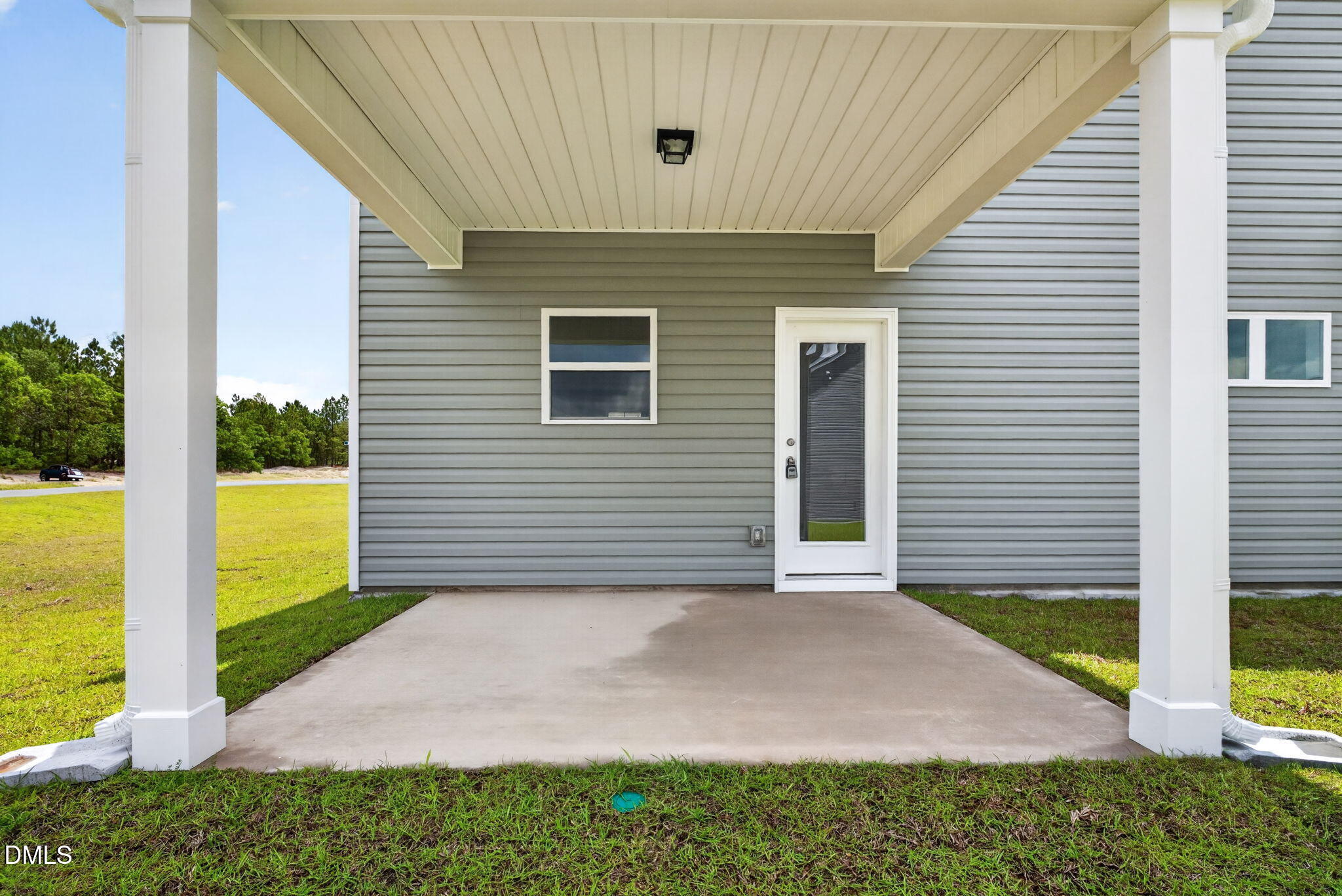 main property photo 40