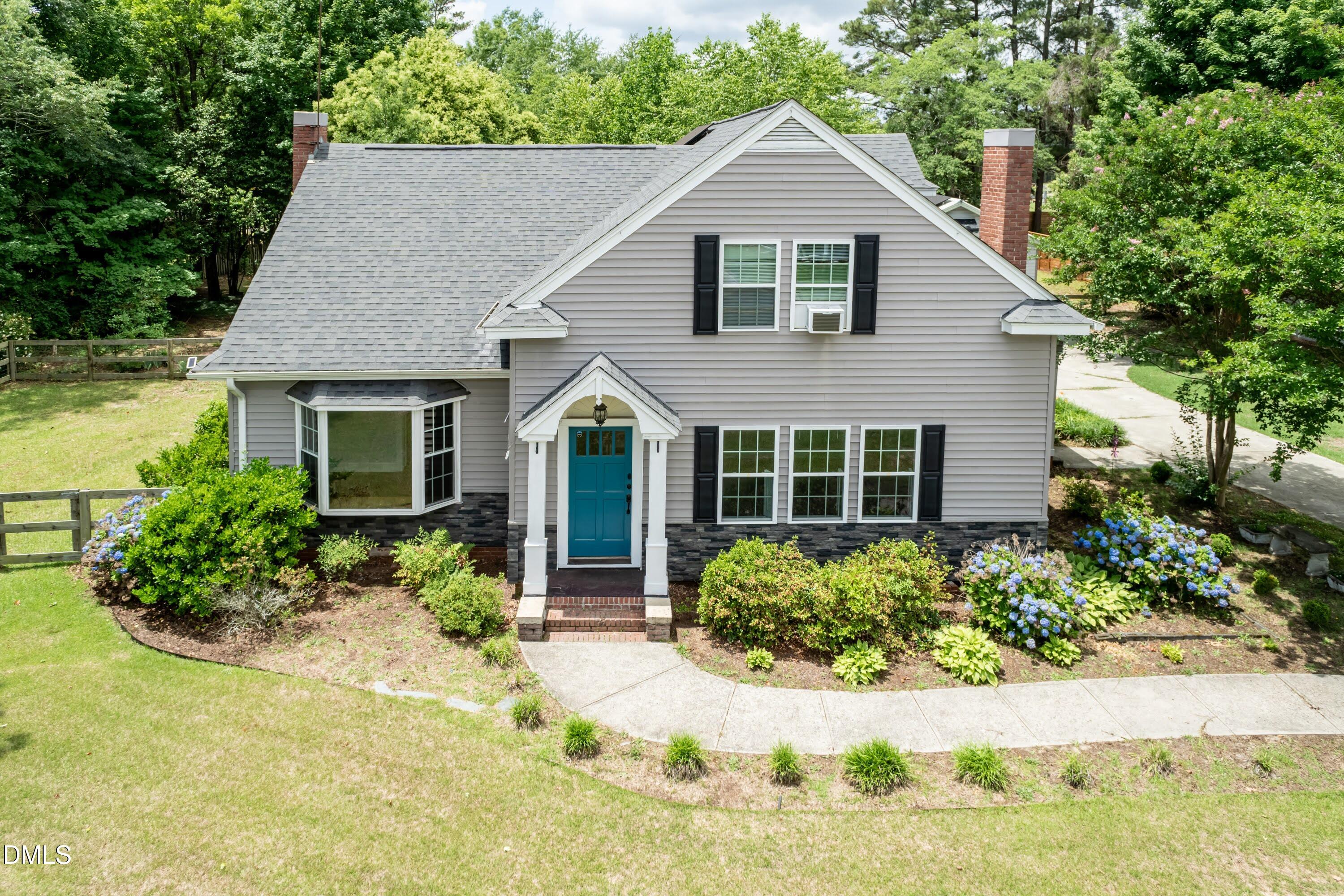 main property photo 2
