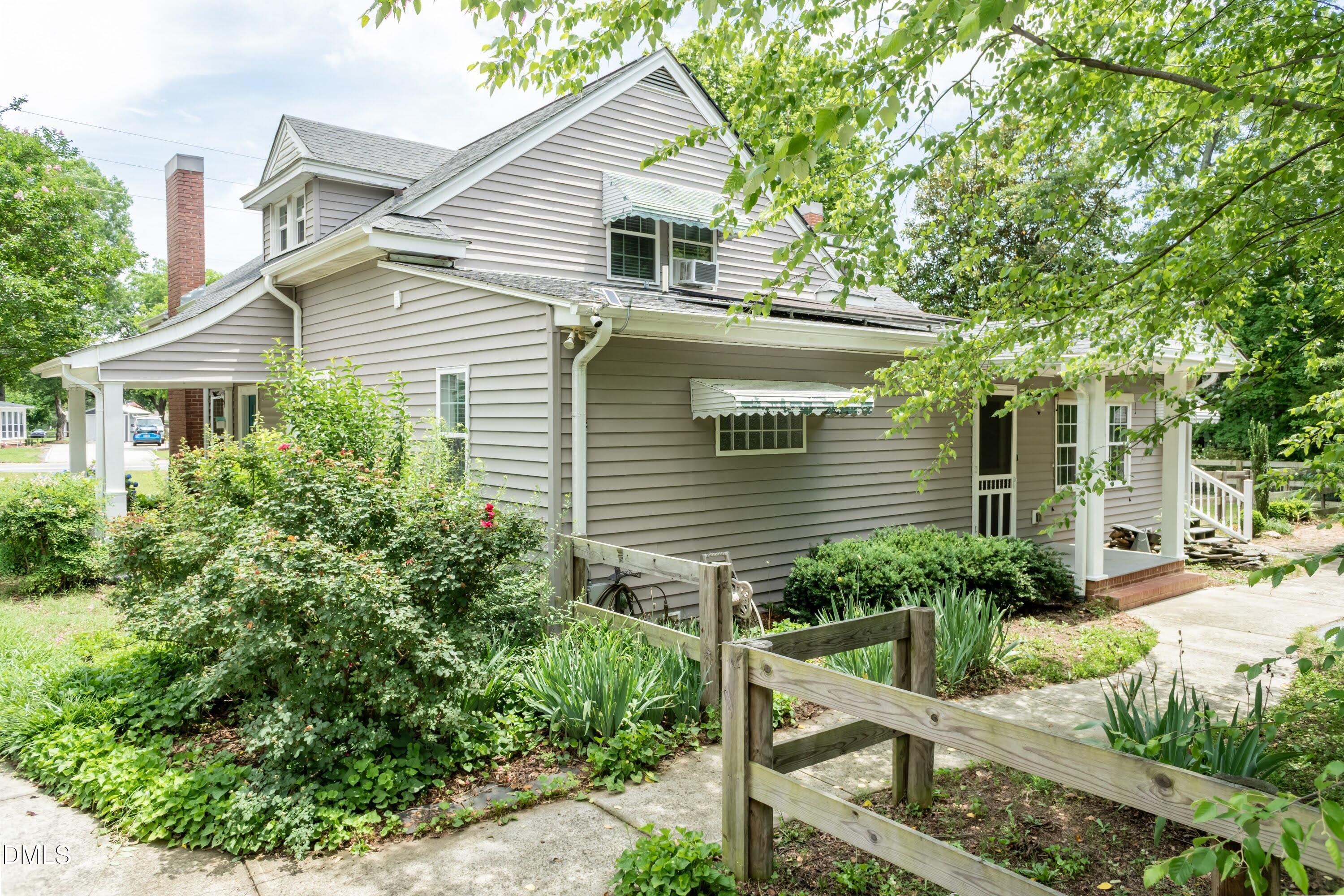 main property photo 5