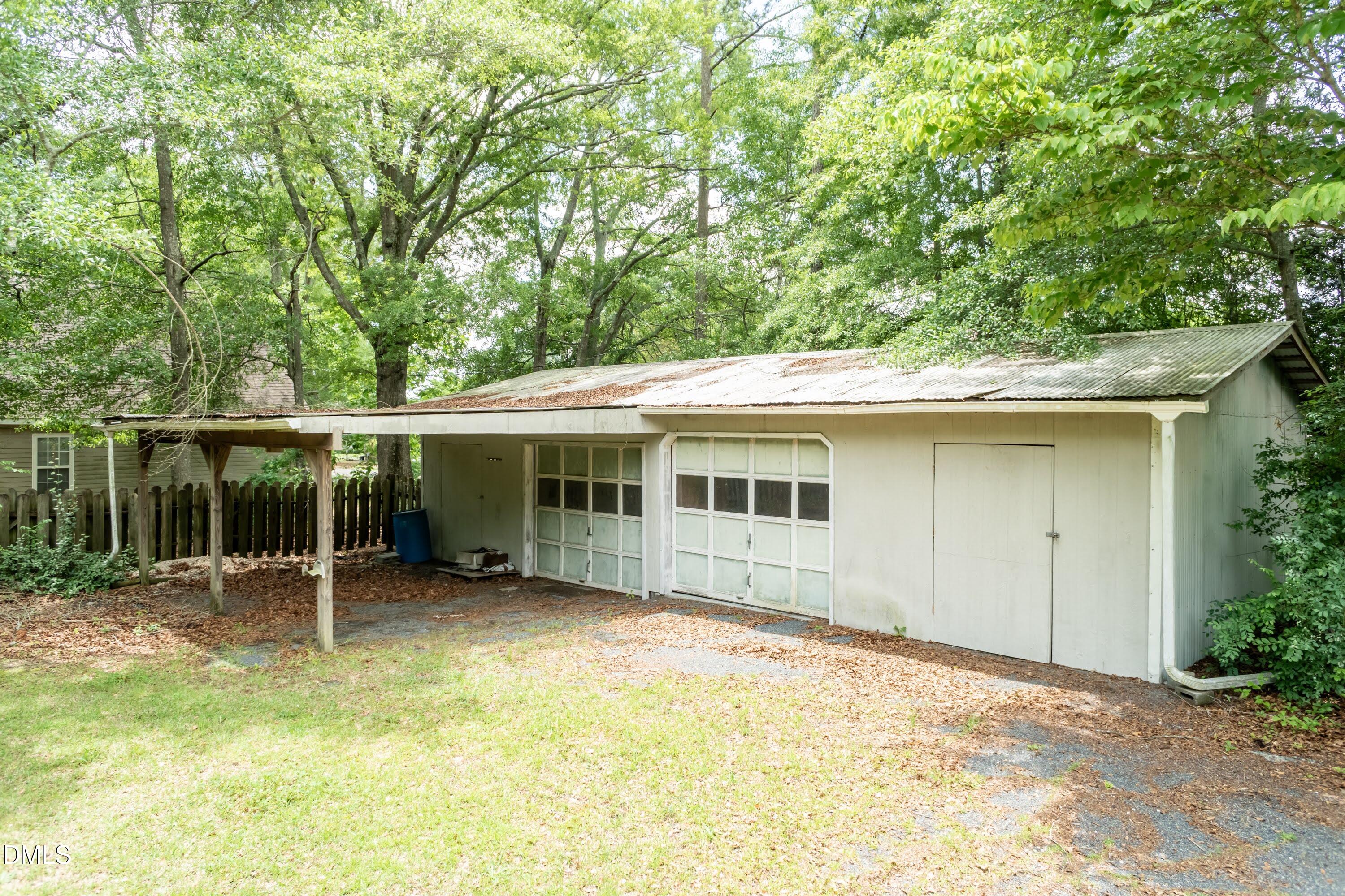 main property photo 50