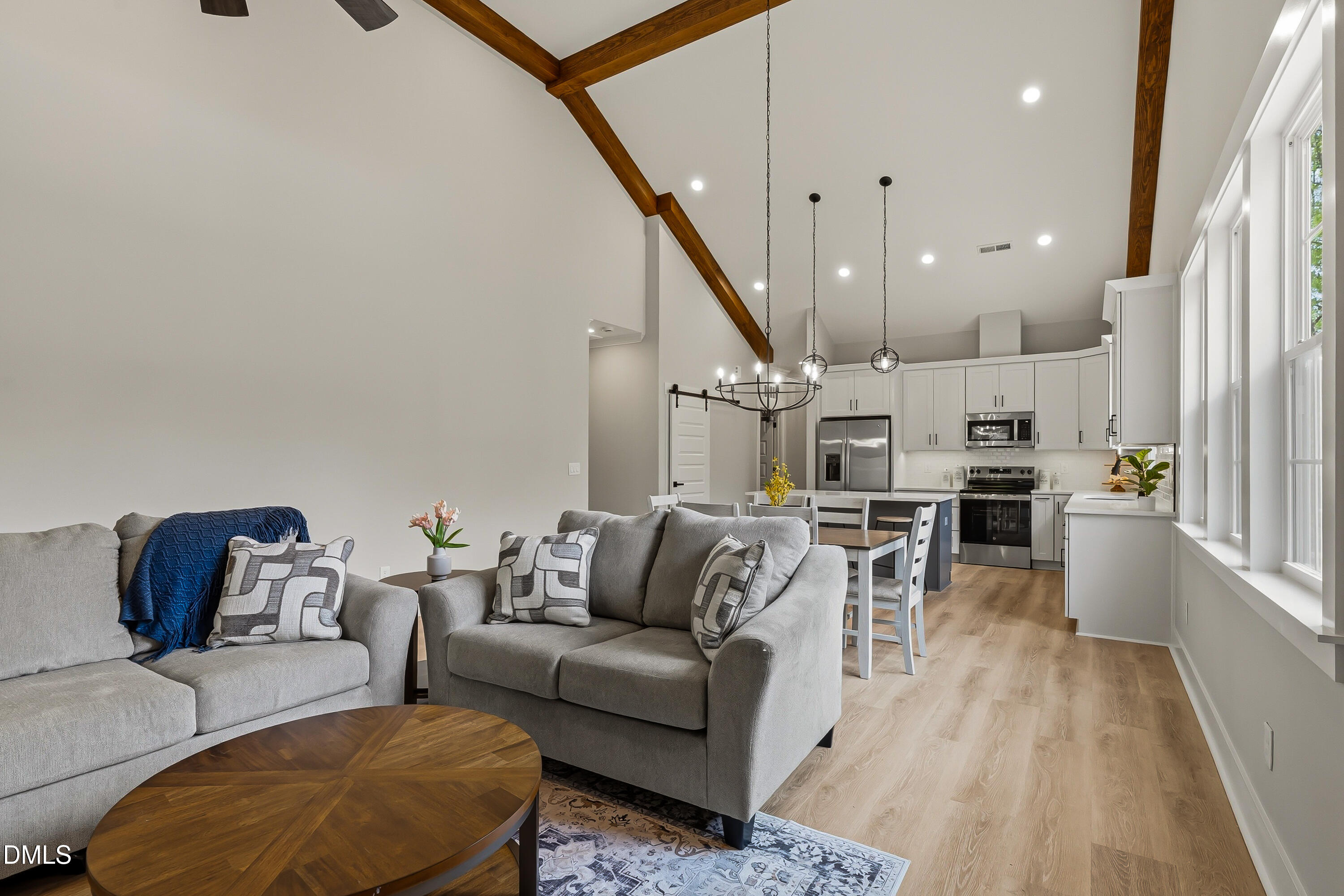 property viewer photo 19