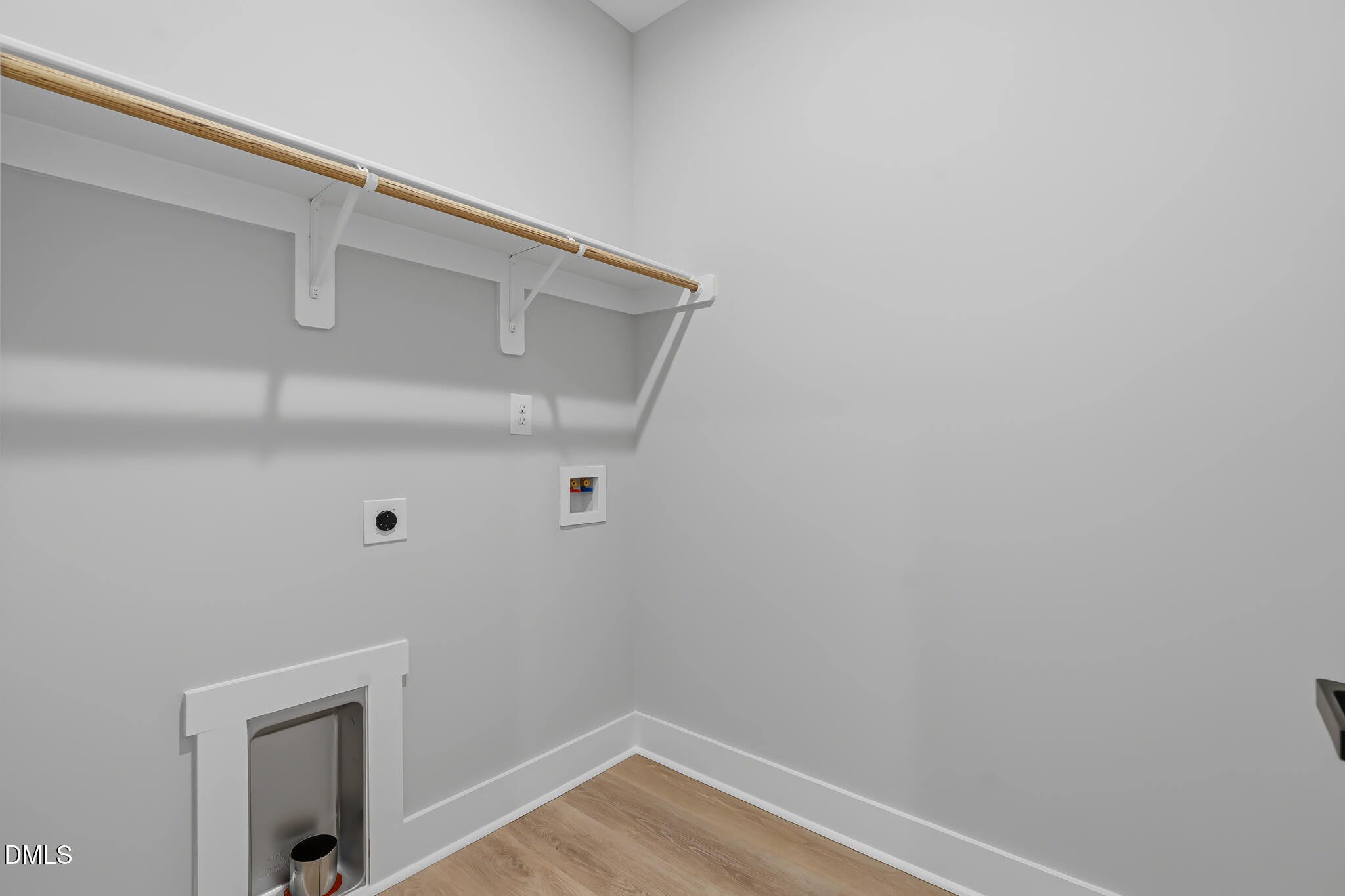 property viewer photo 31