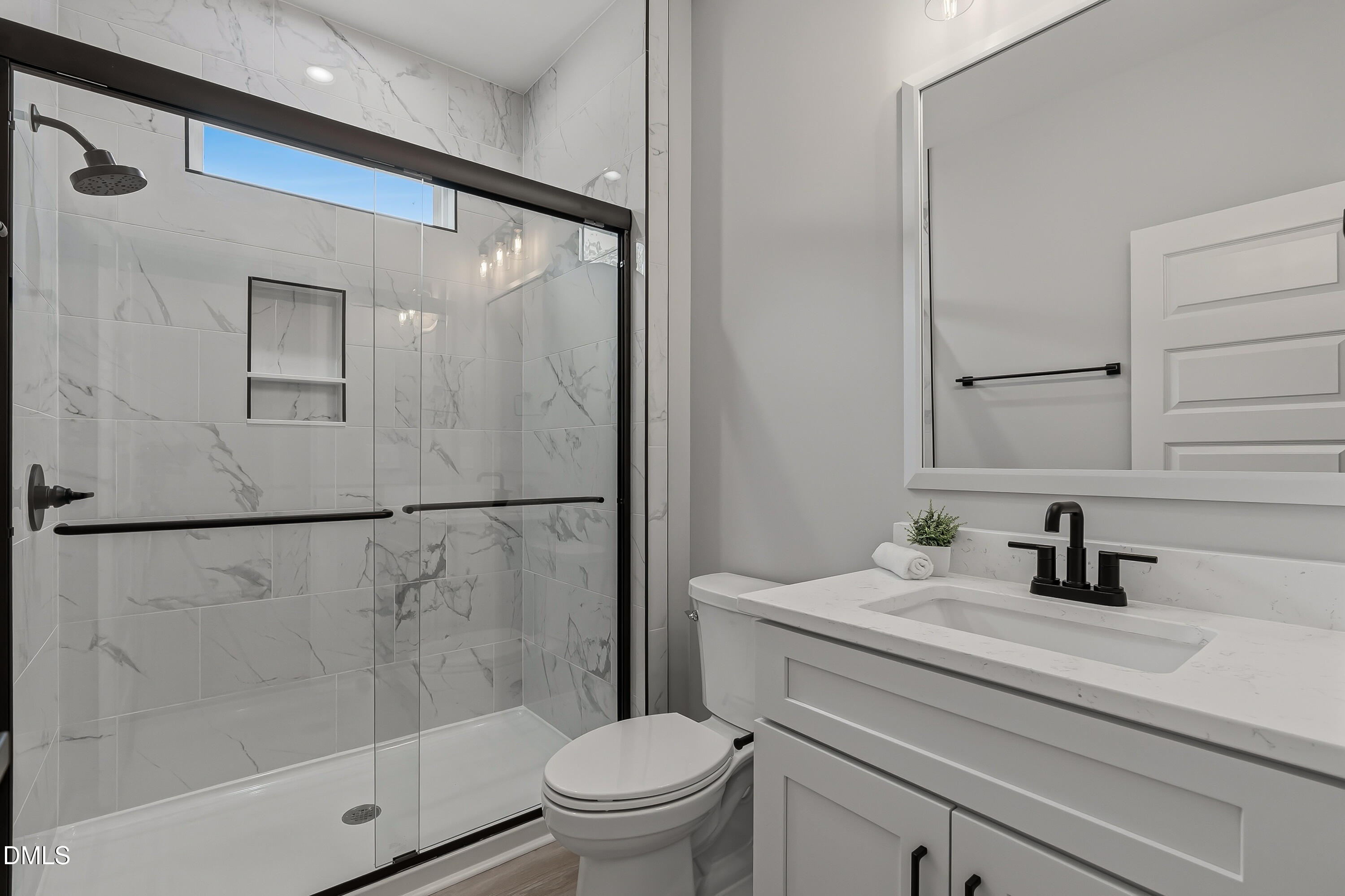property viewer photo 8