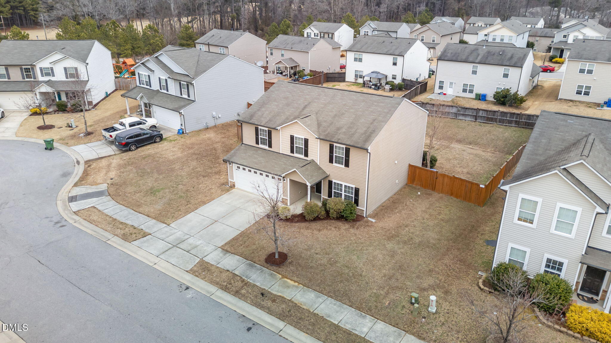 main property photo 36