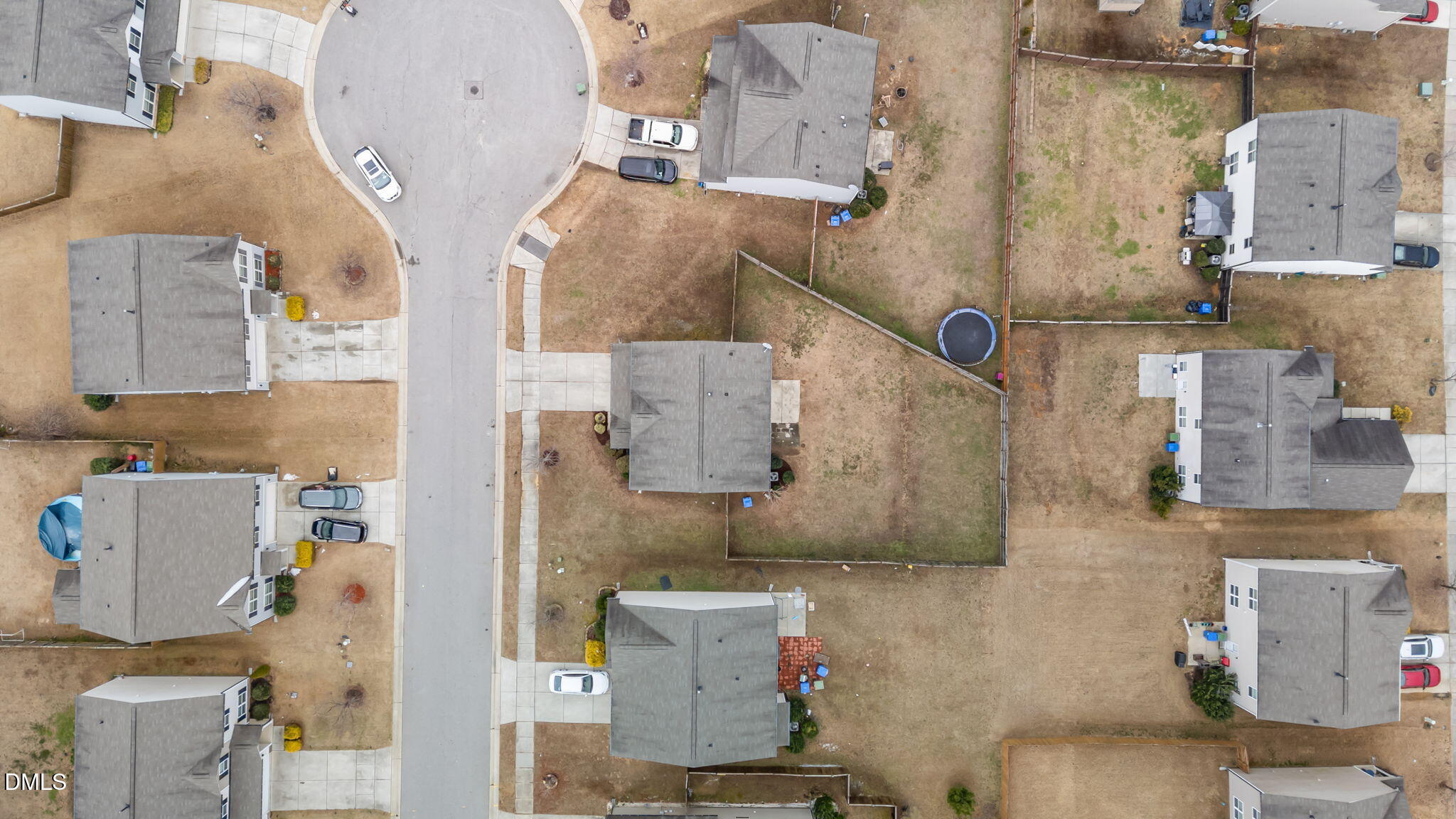 main property photo 38