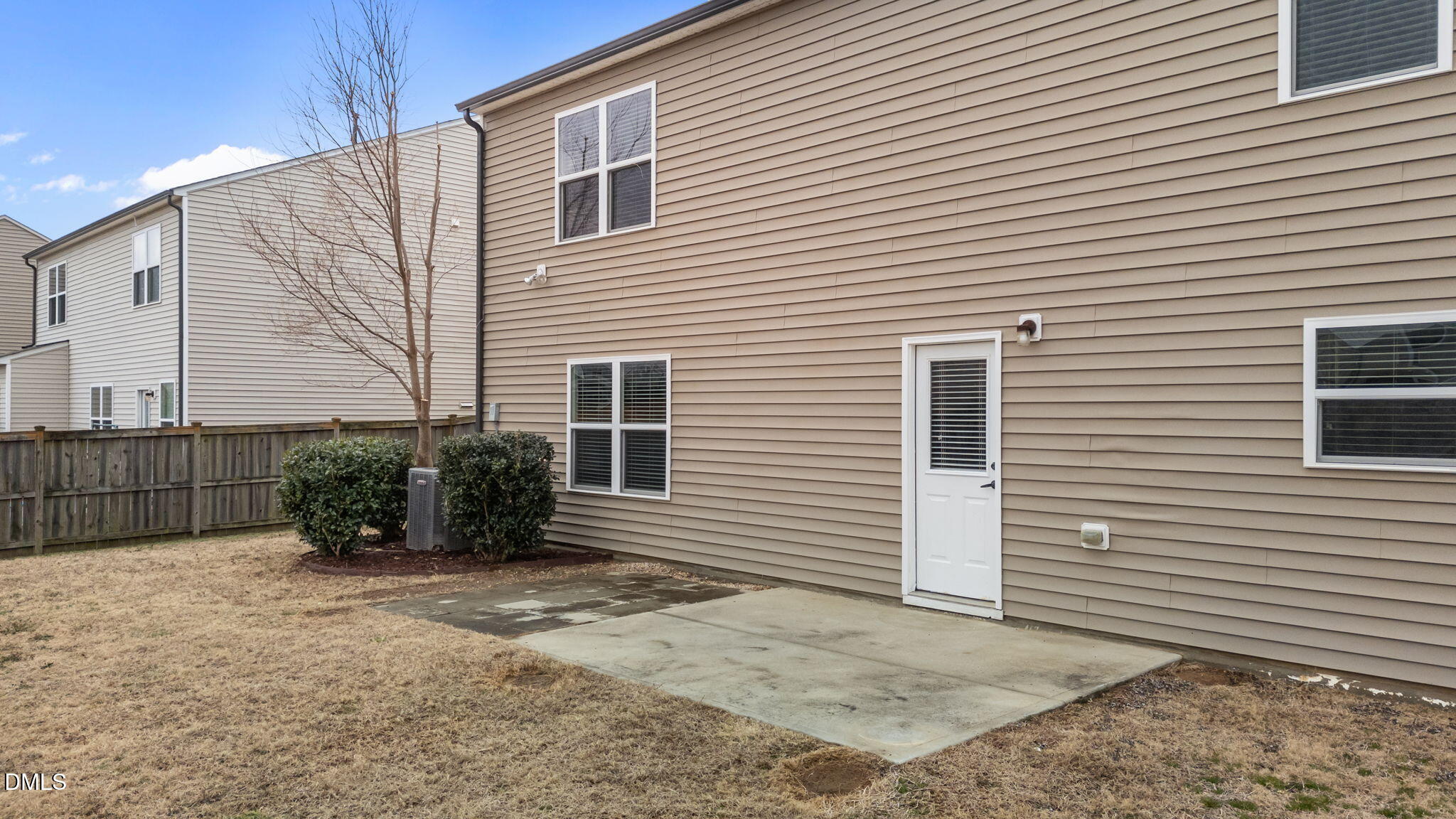 main property photo 45