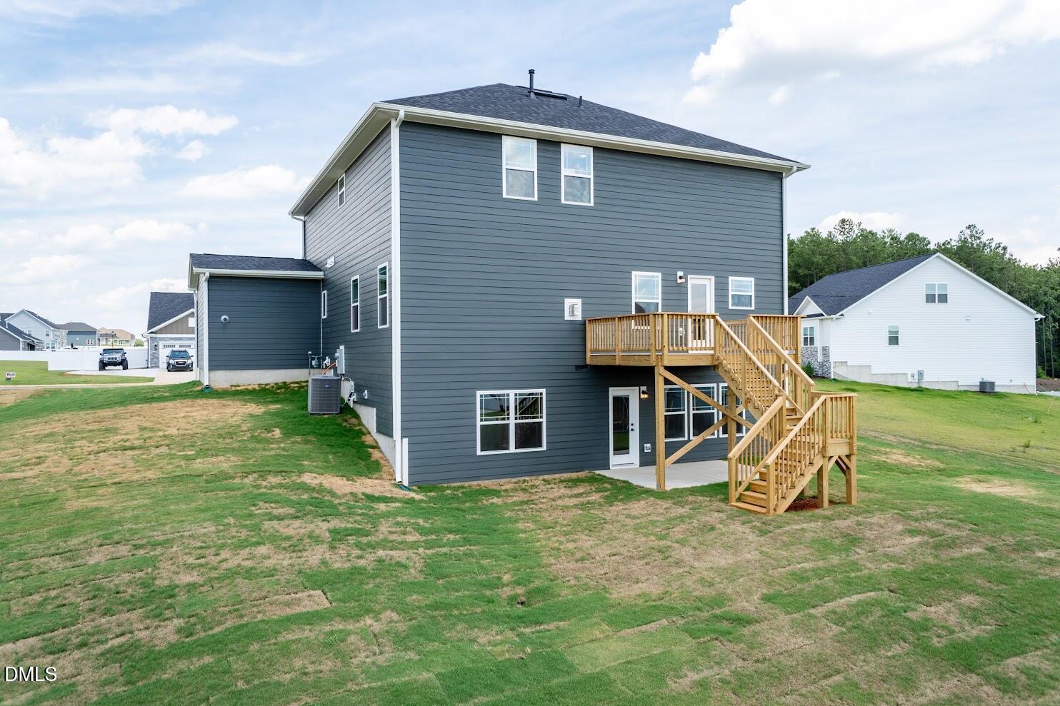 main property photo 43