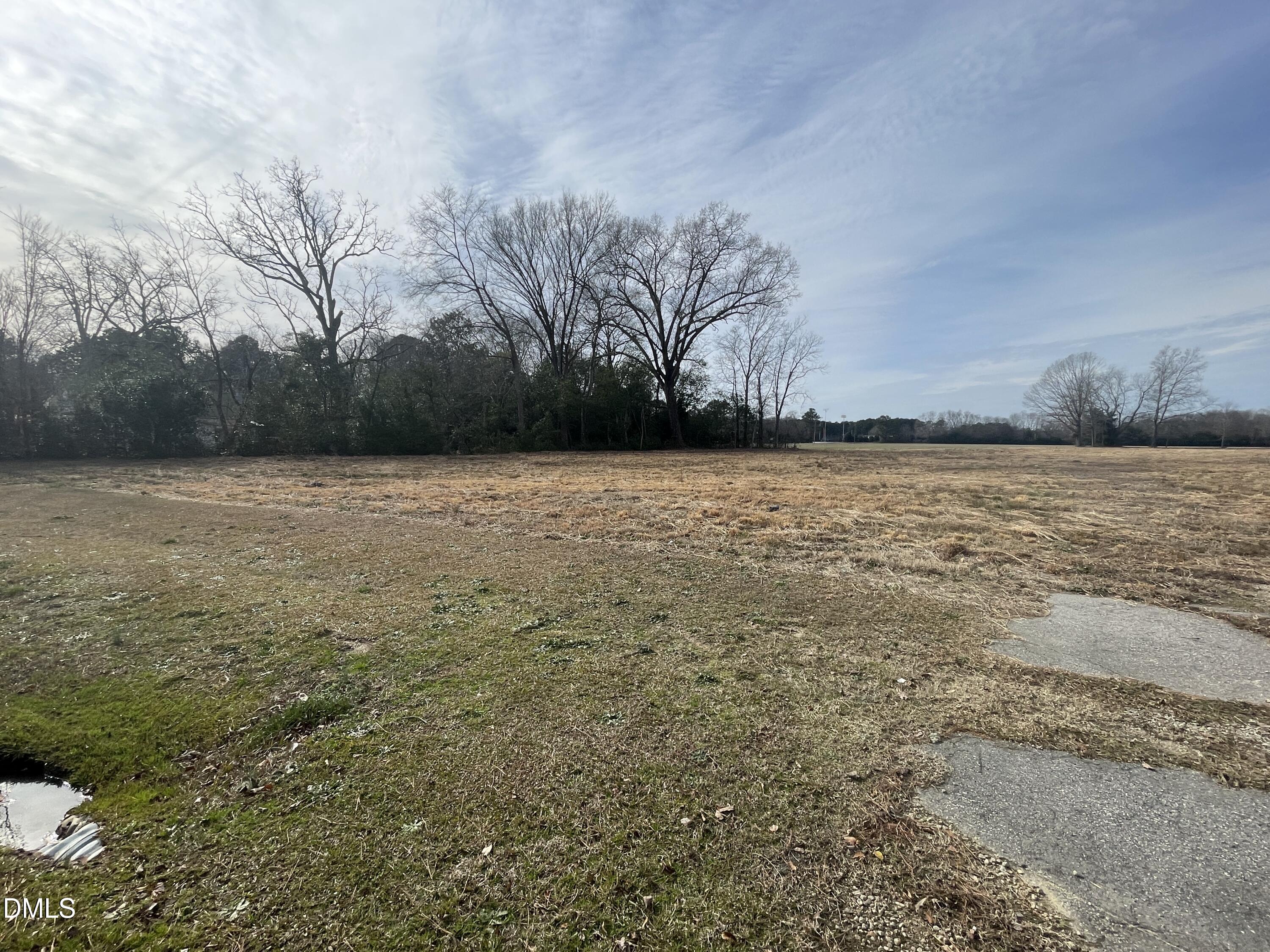 main property photo 13