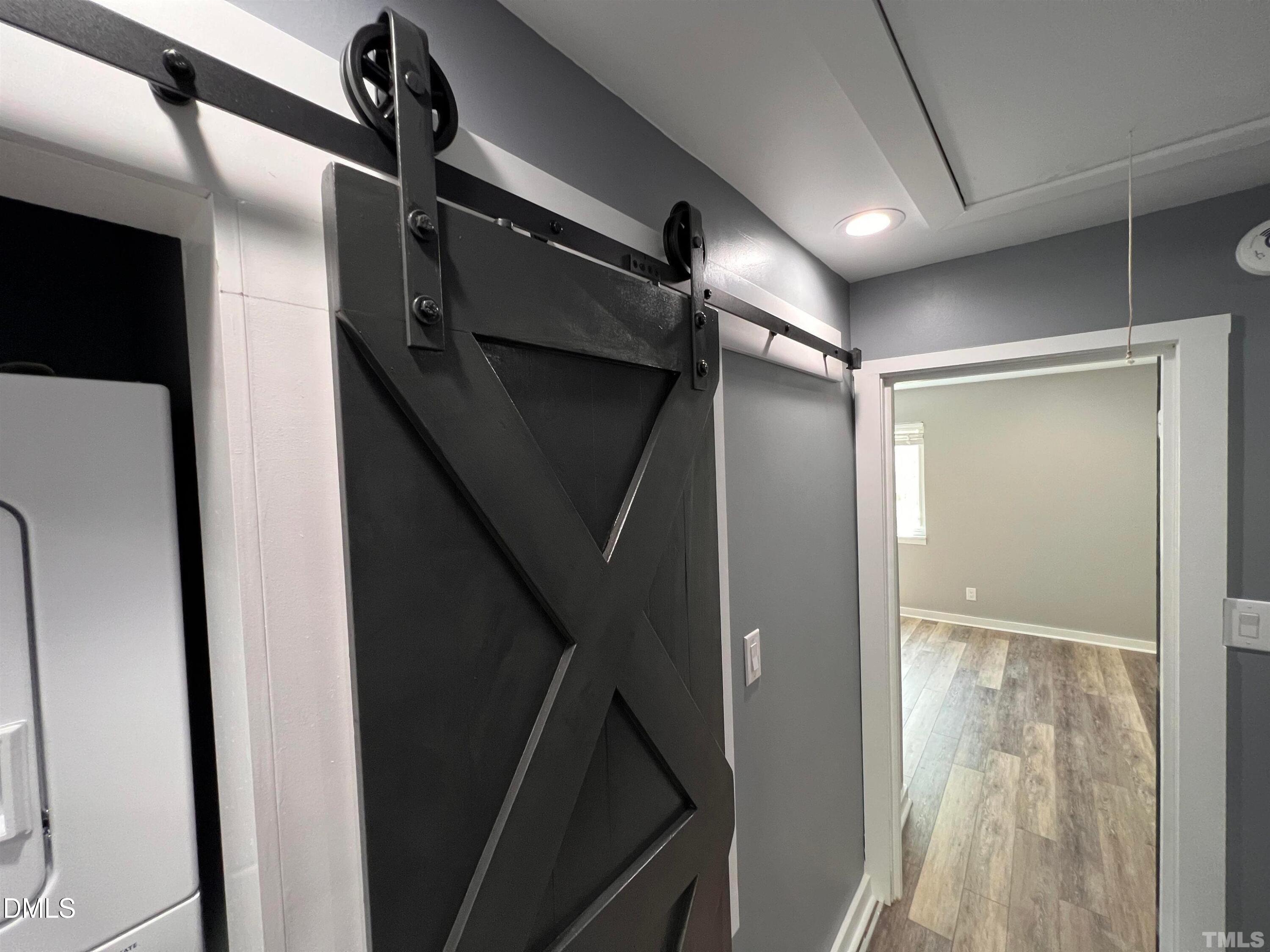 main property photo 78