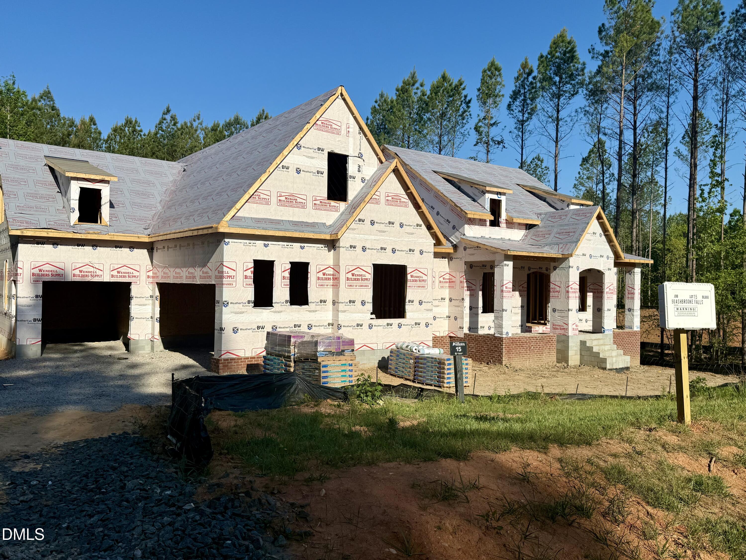 main property photo 4