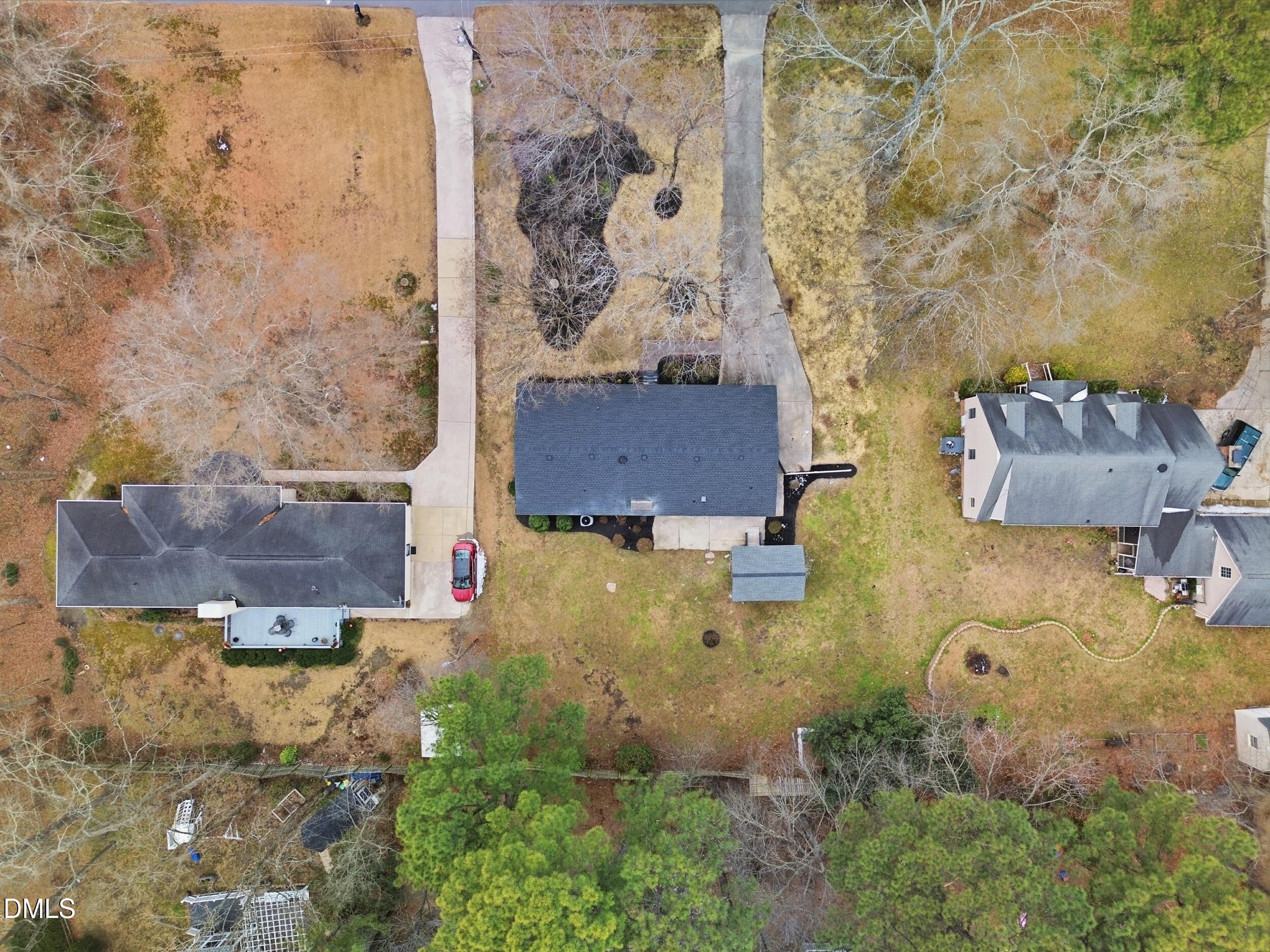 main property photo 46