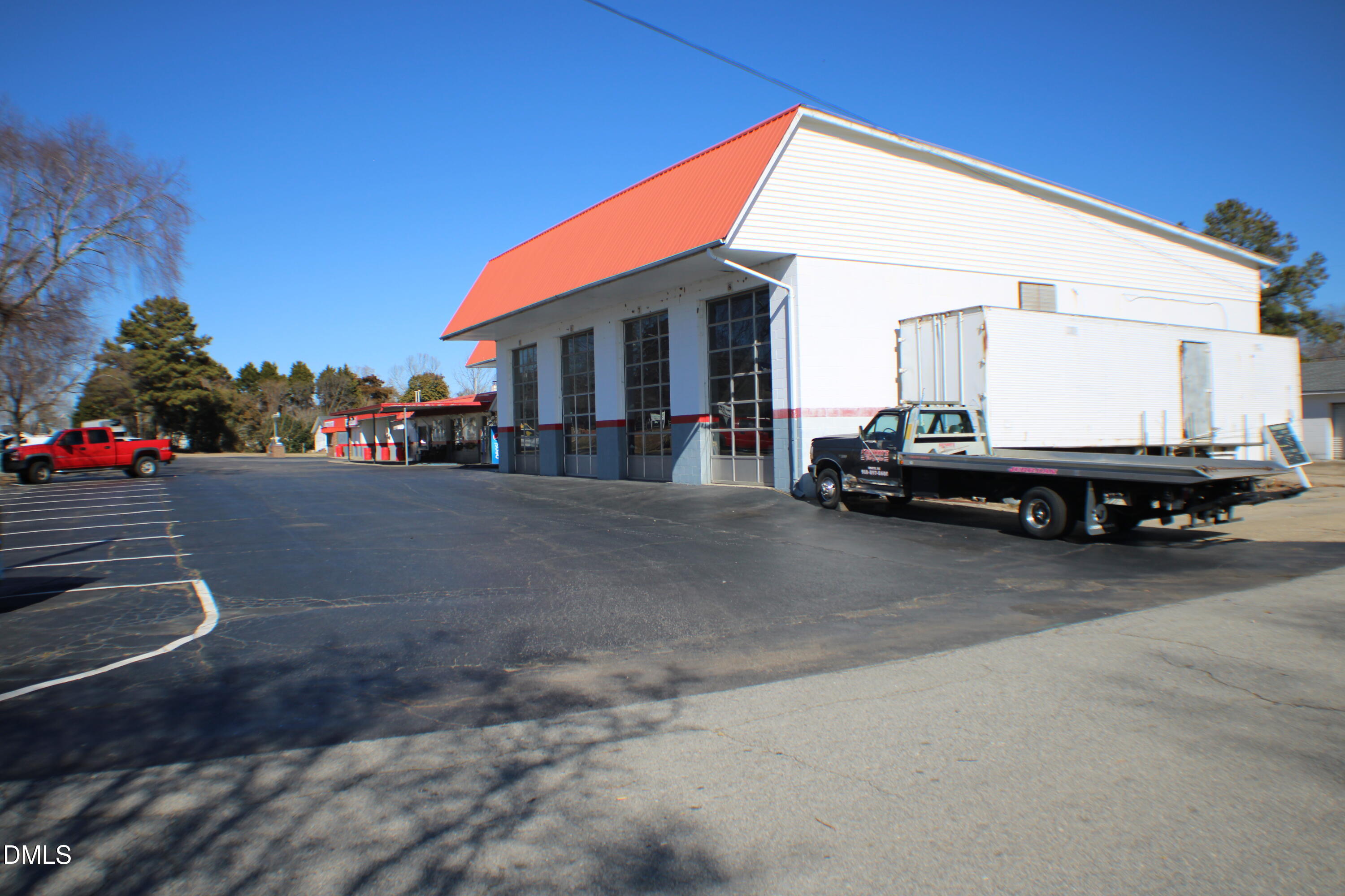 main property photo 18