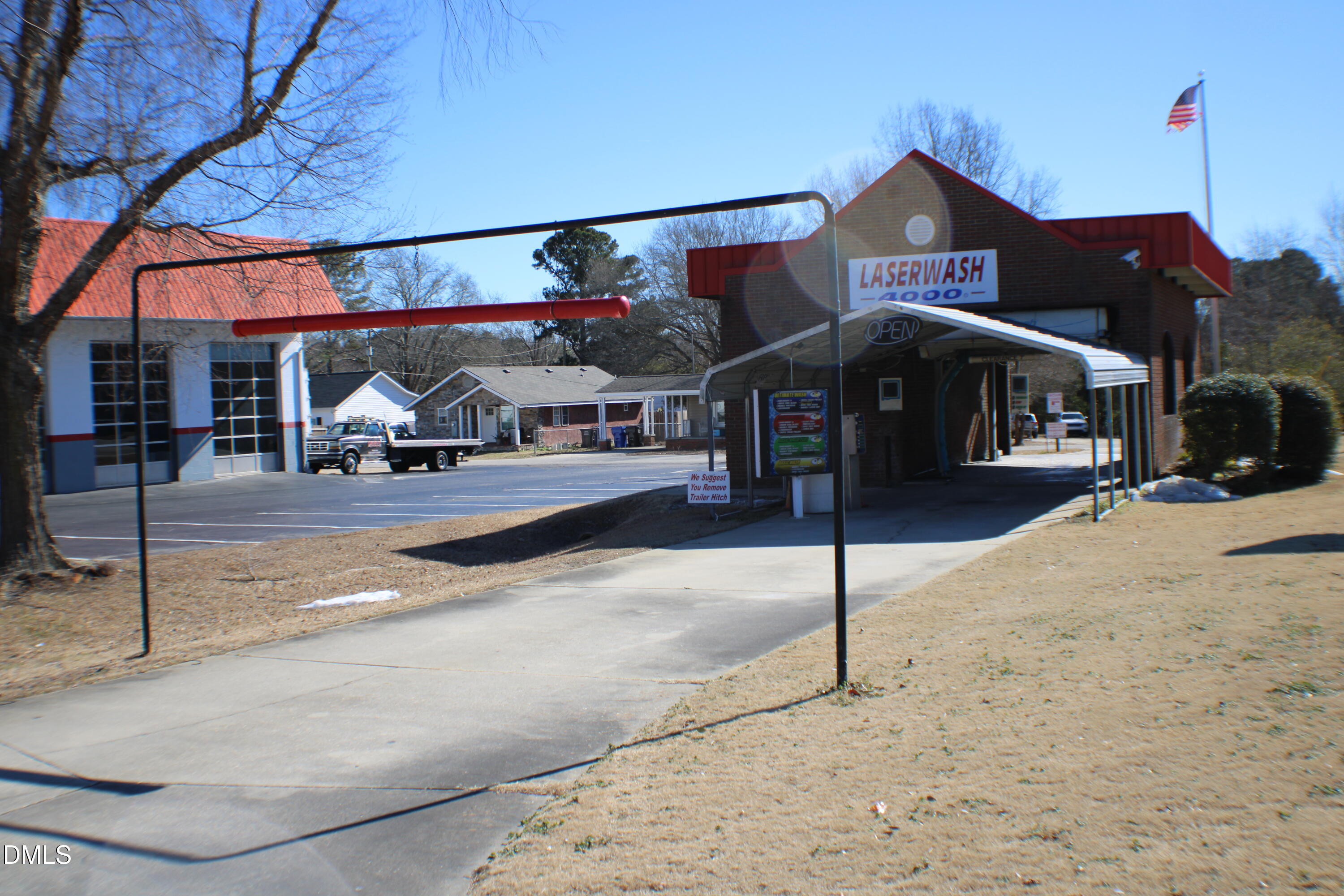 main property photo 34