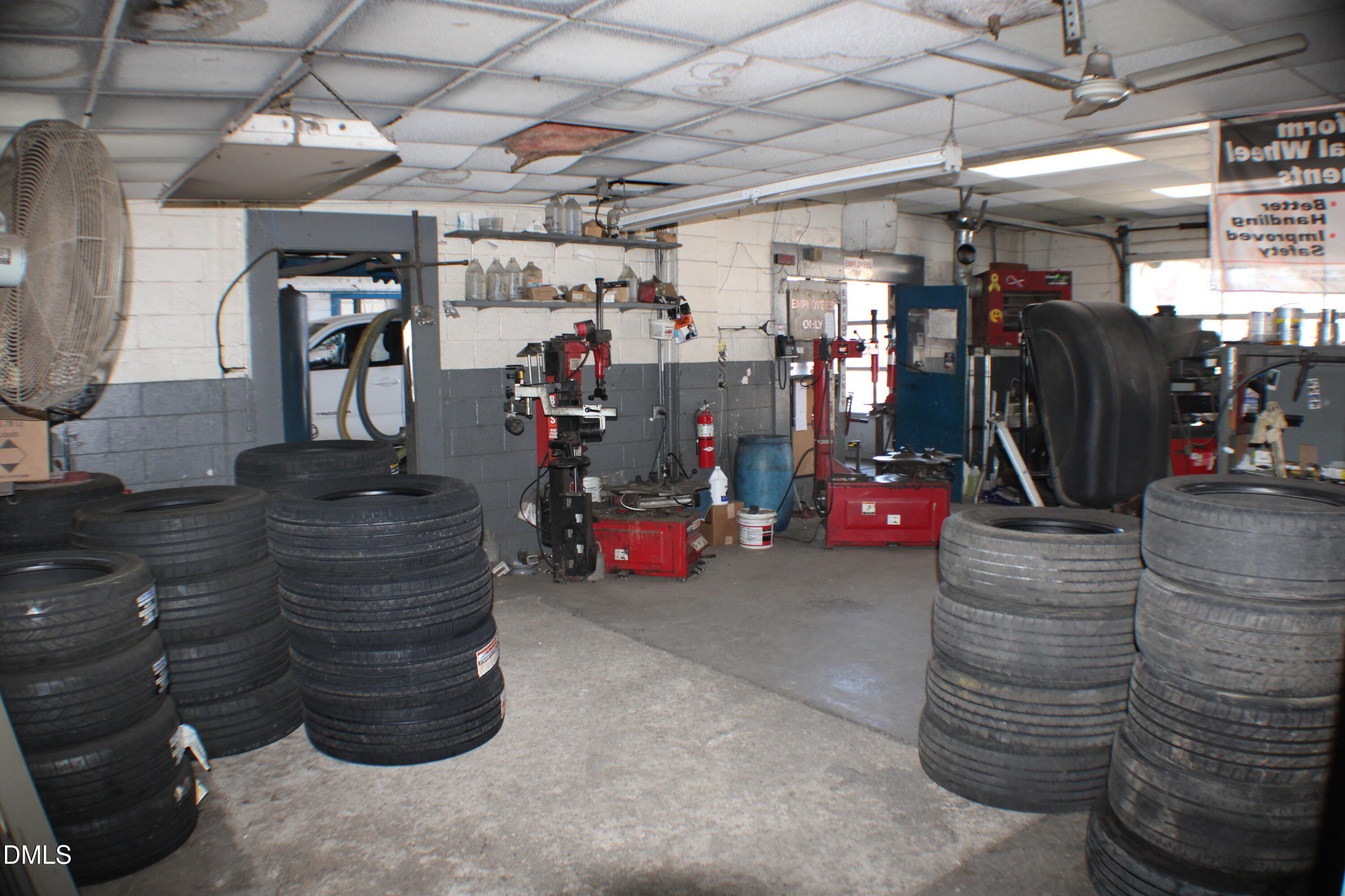 main property photo 41