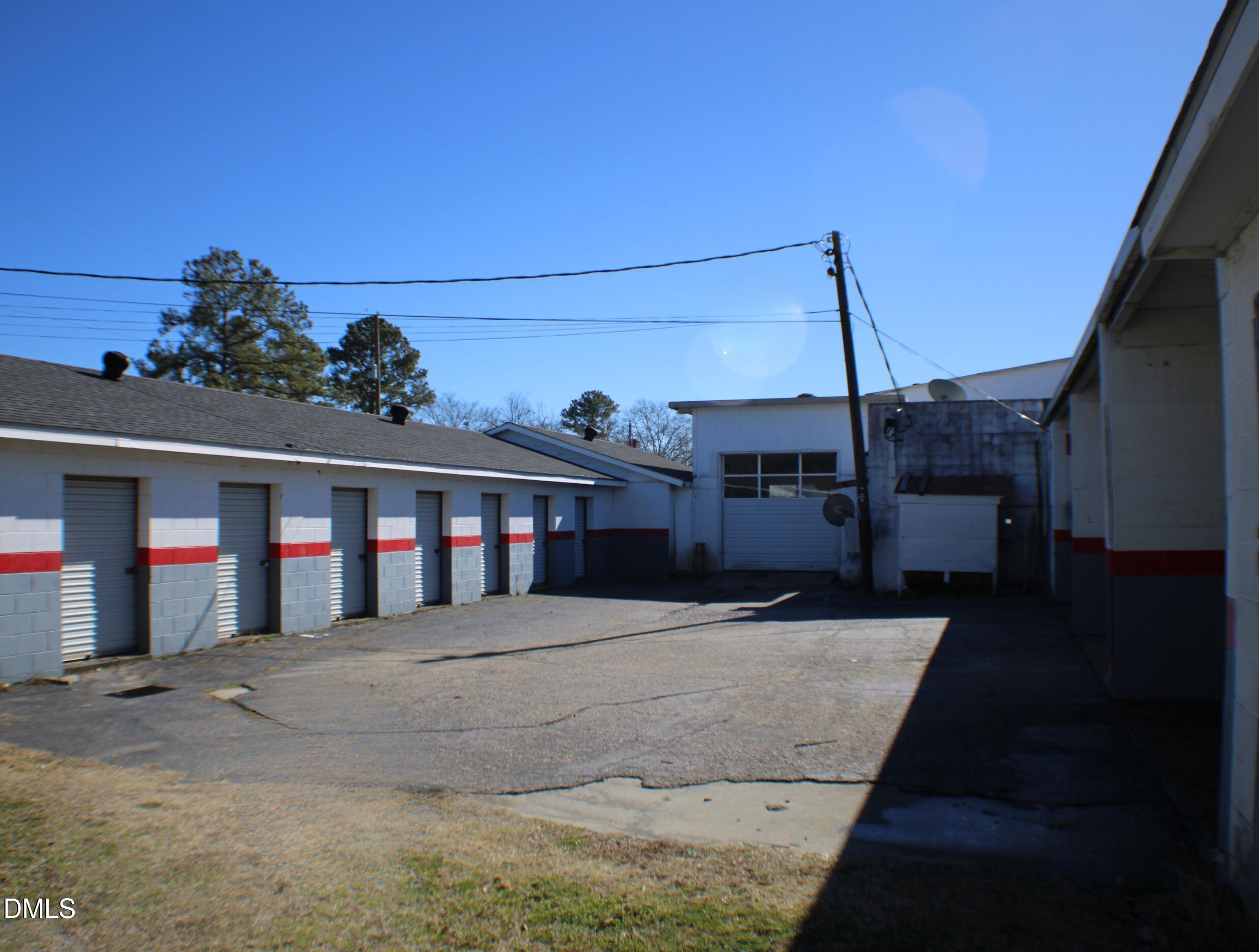 main property photo 8