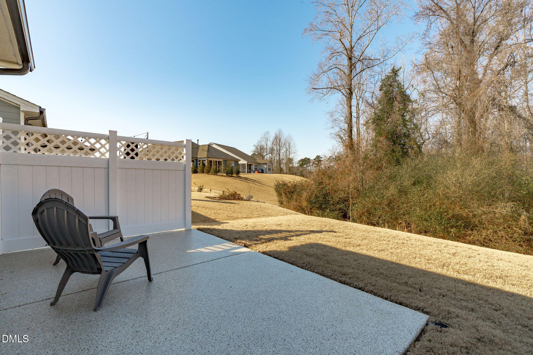main property photo 31