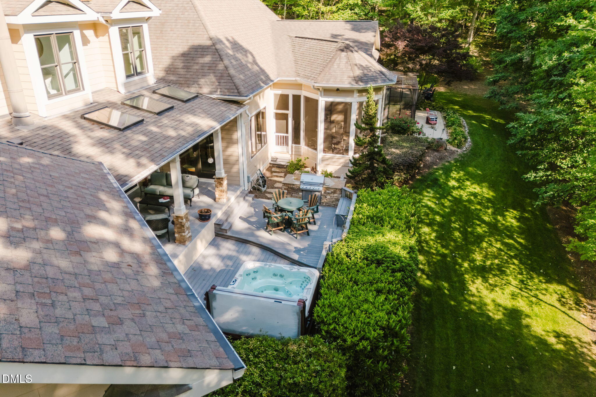 main property photo 29