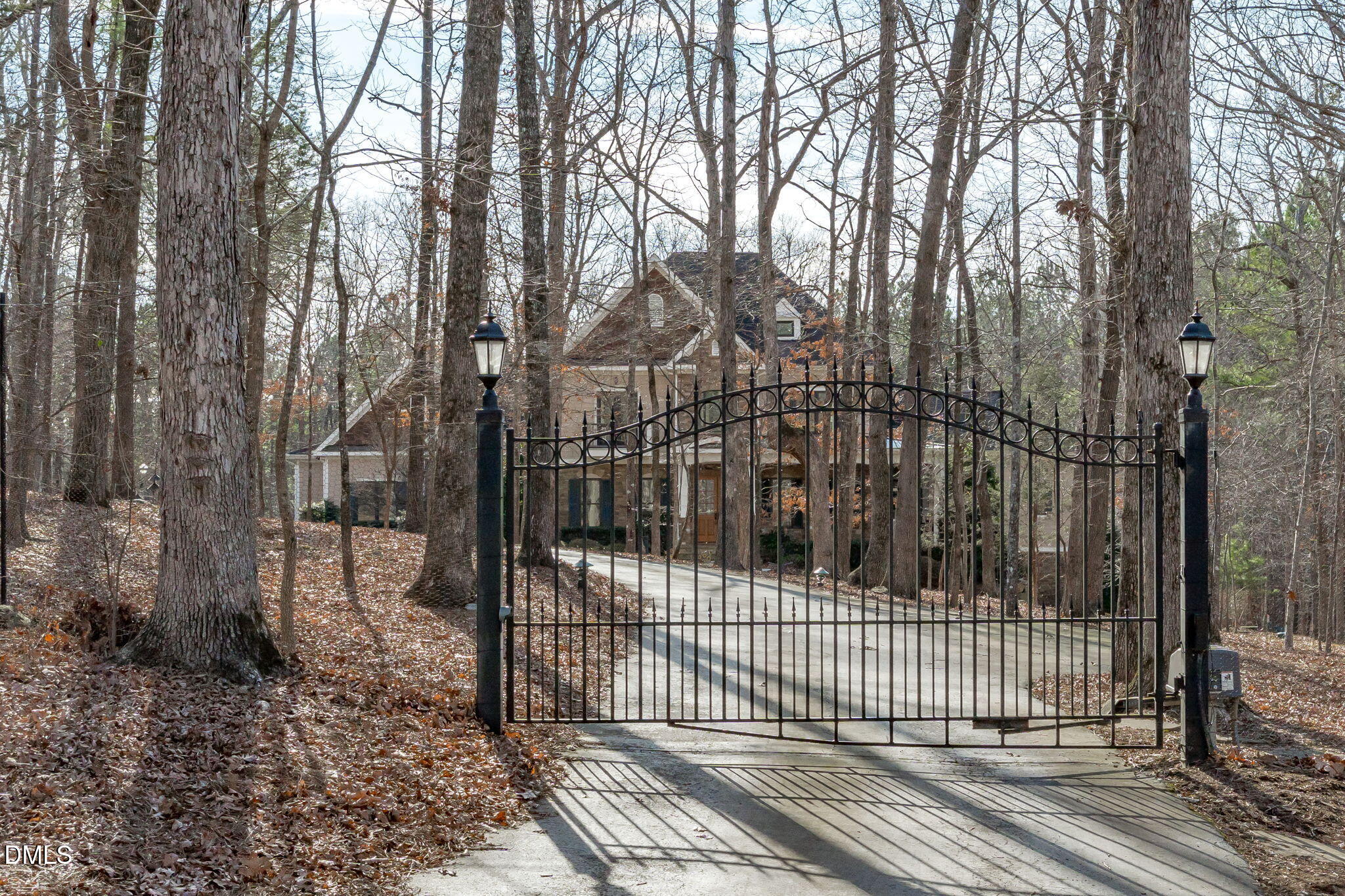 main property photo 4