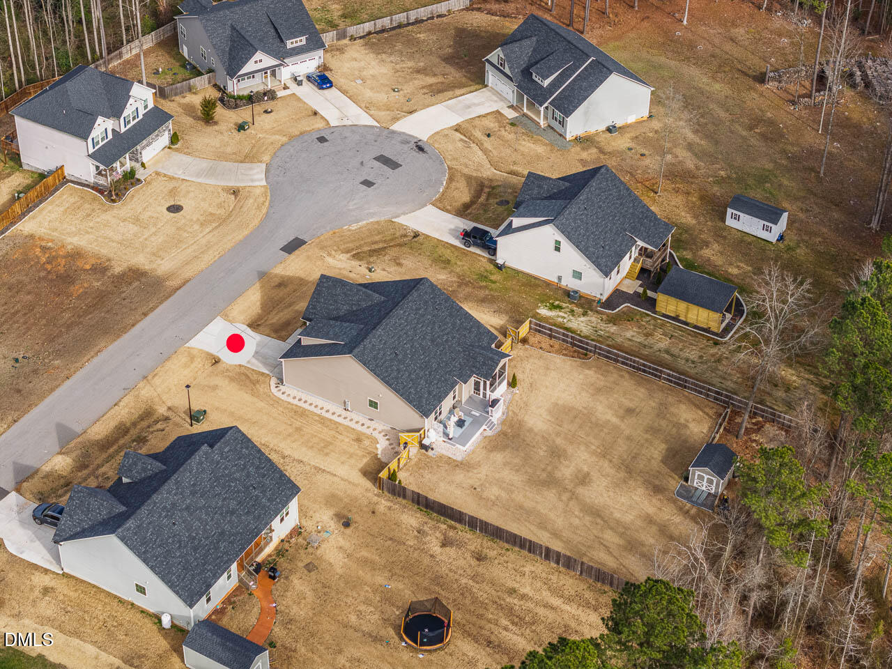 main property photo 9