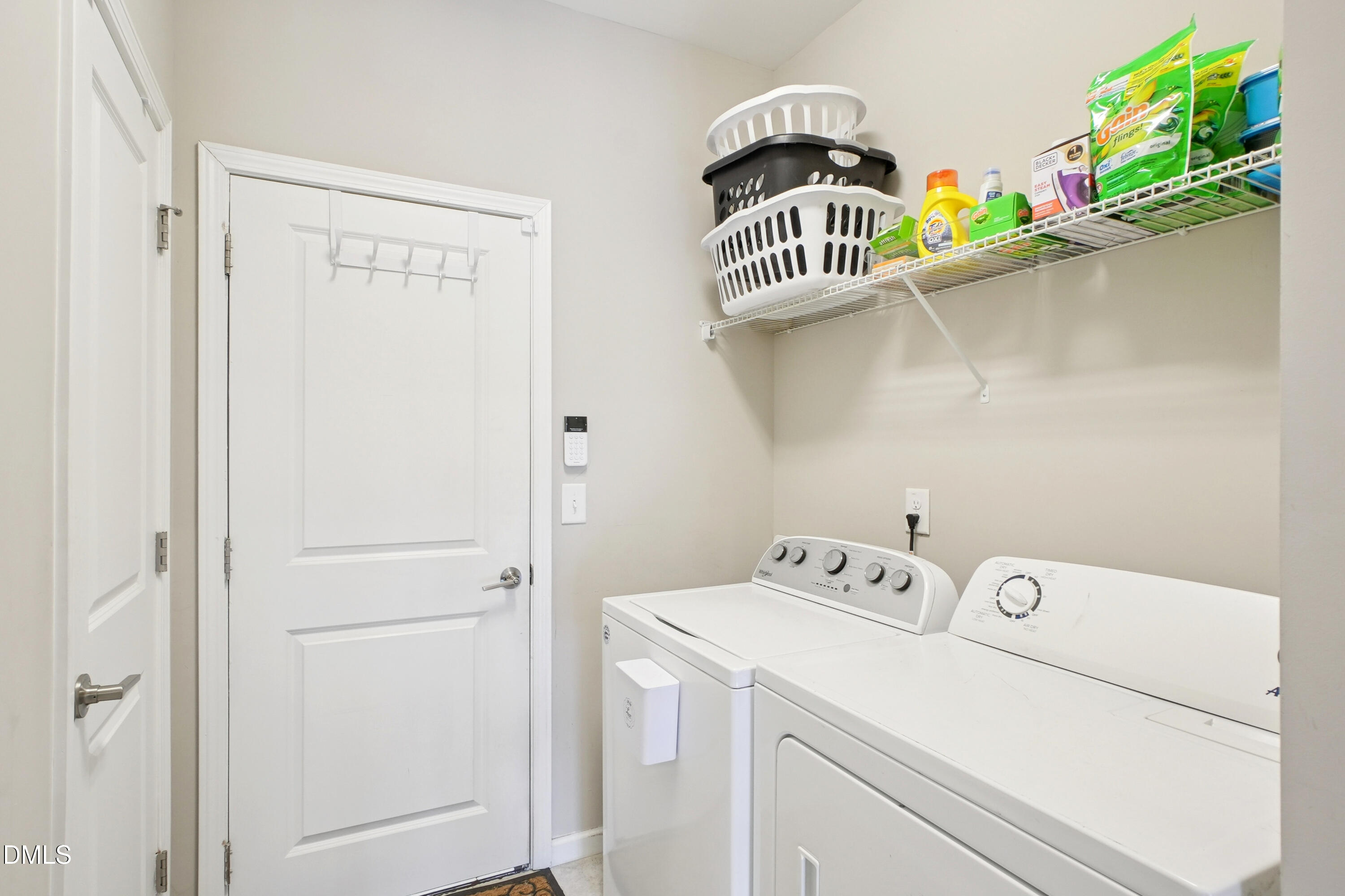 main property photo 16