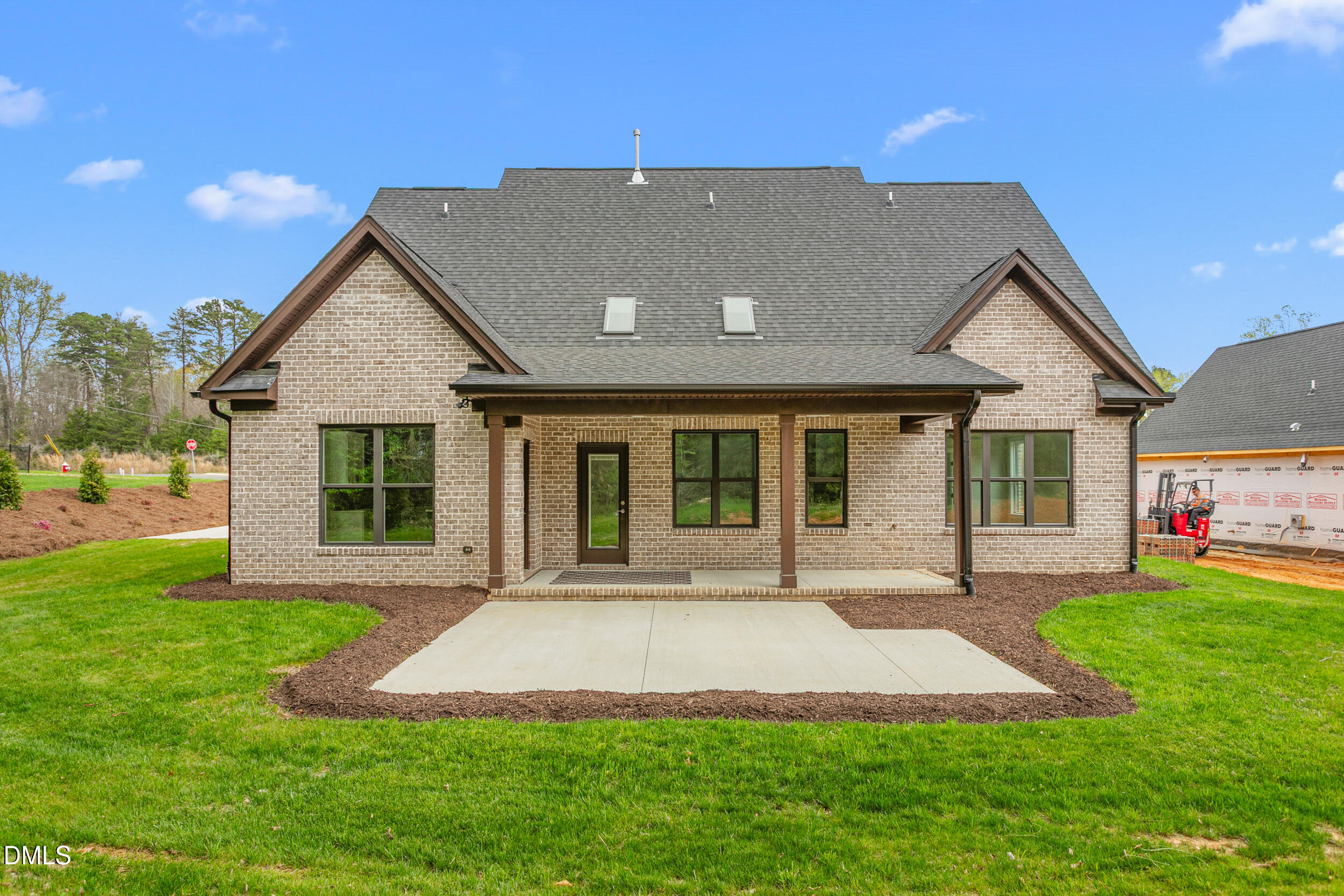 main property photo 45