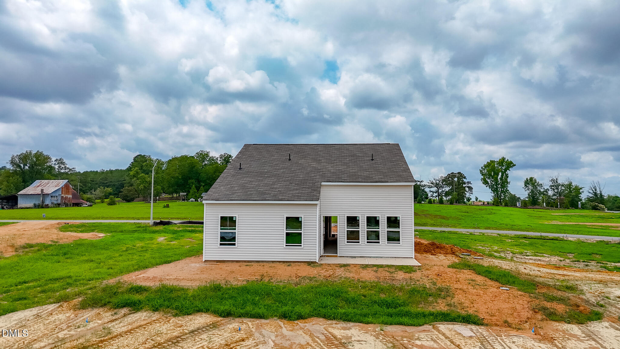 main property photo 4