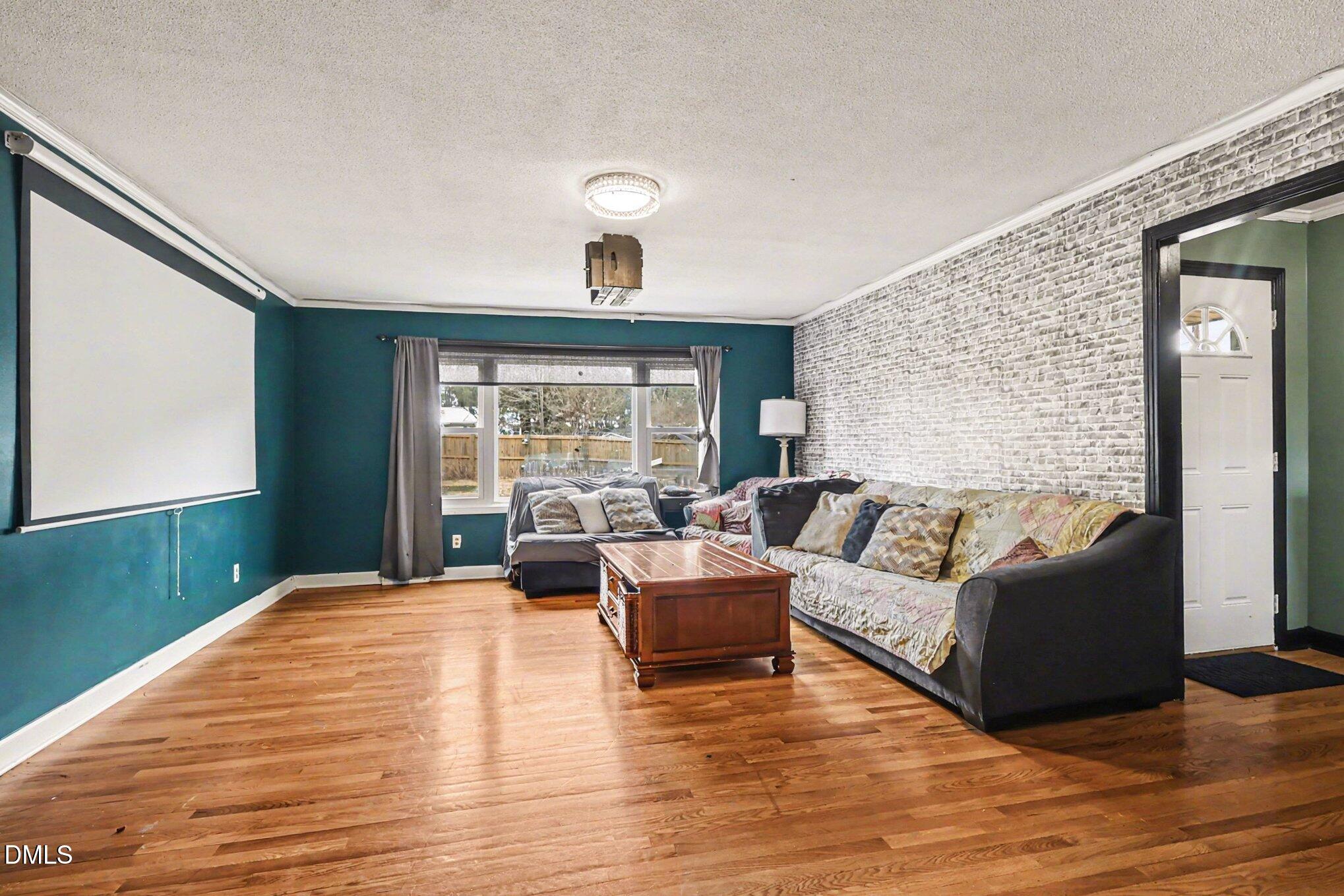 main property photo 14