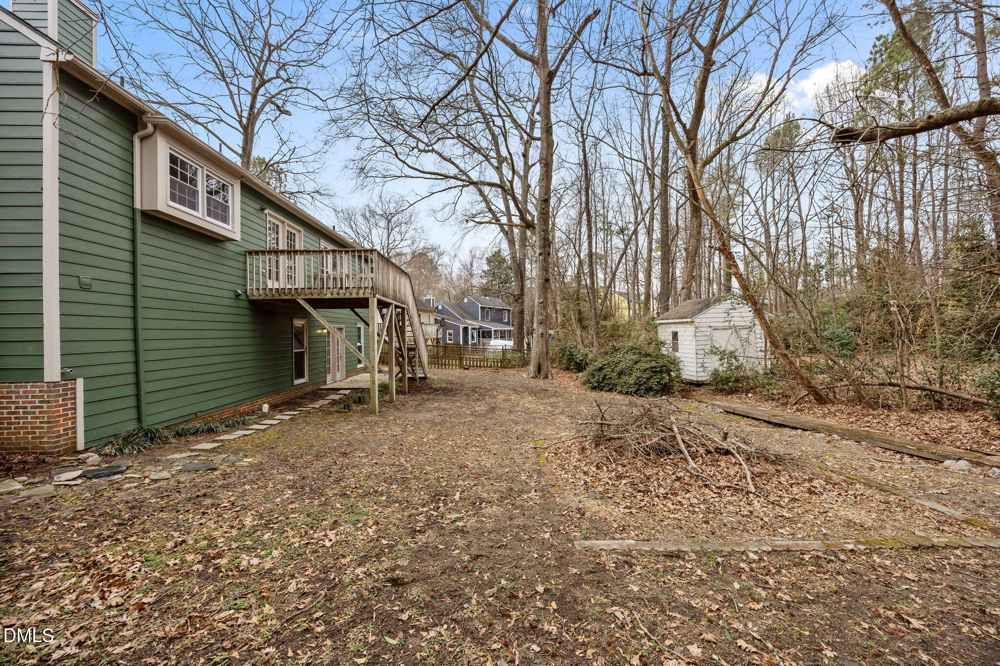 main property photo 40