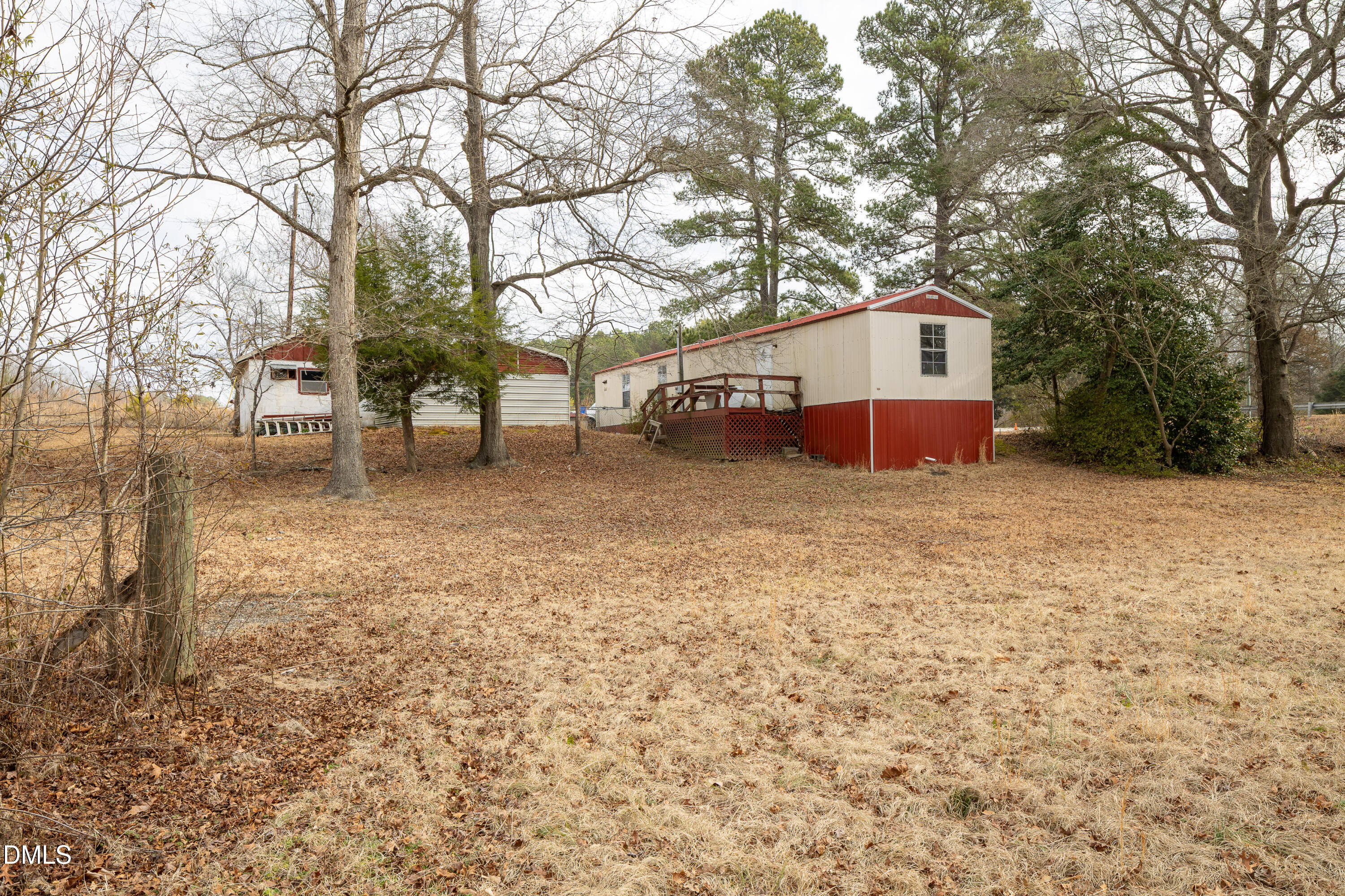 main property photo 23