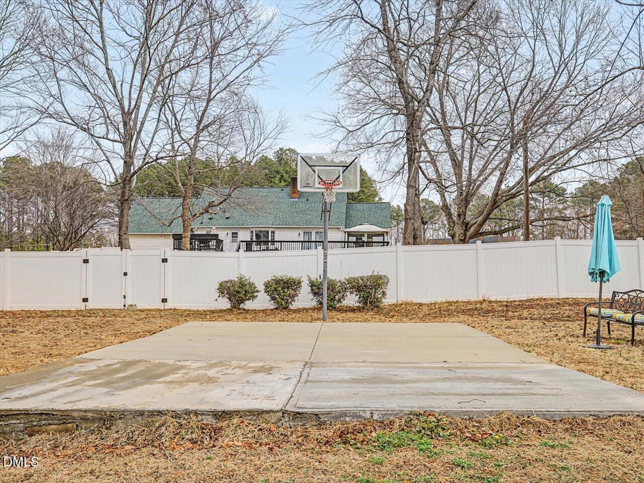 main property photo 46