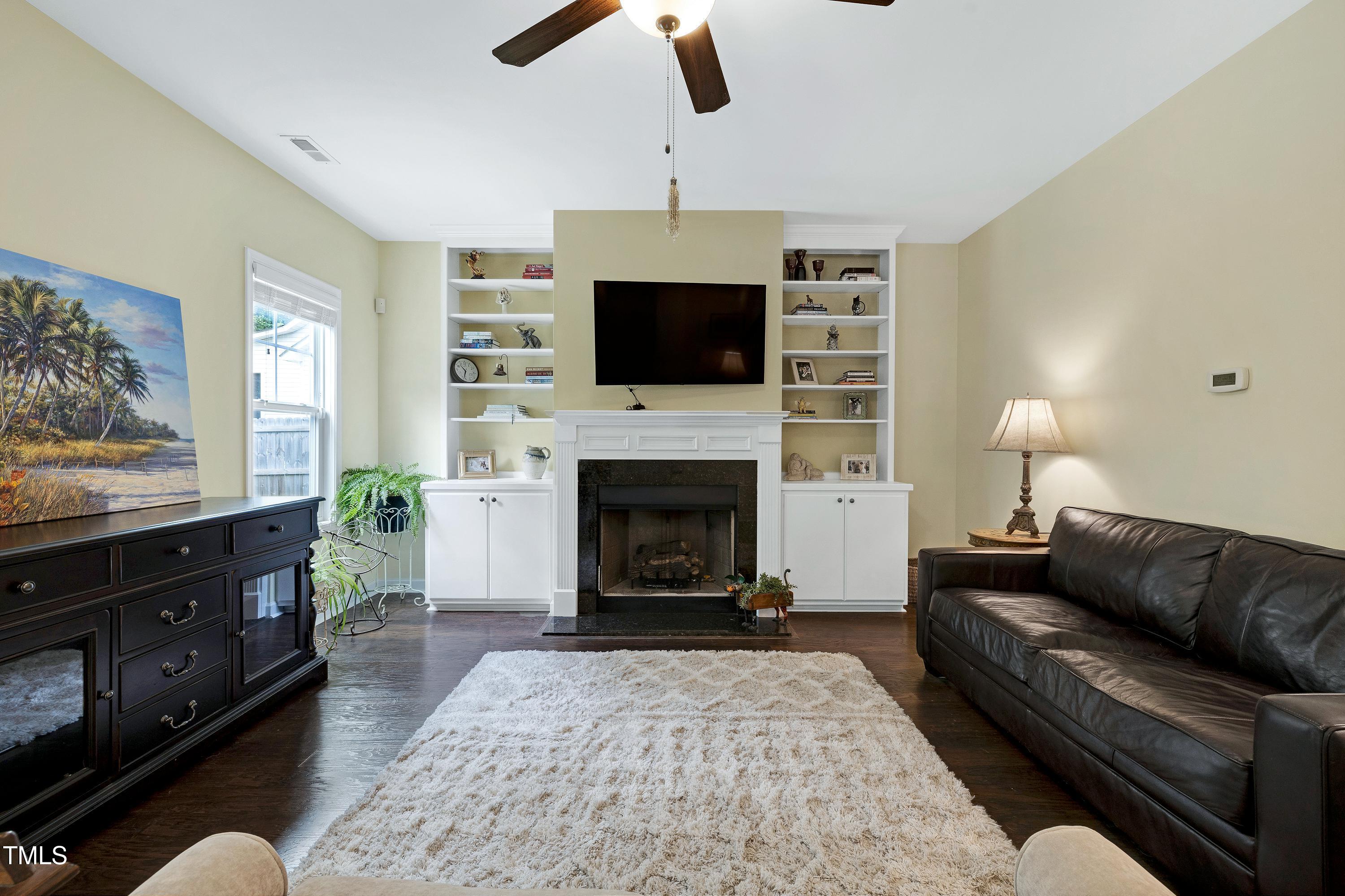 property viewer photo 12