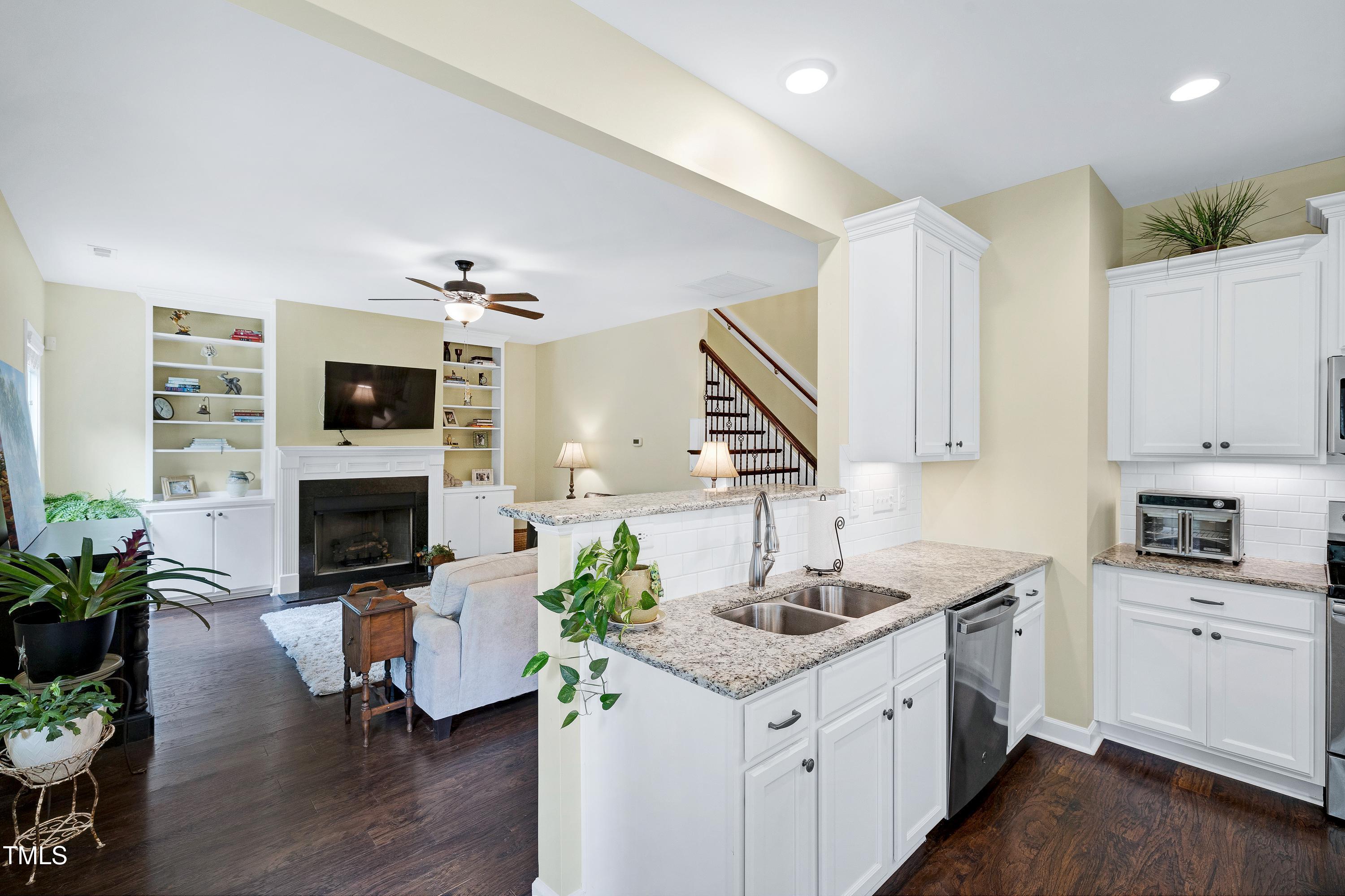 property viewer photo 19