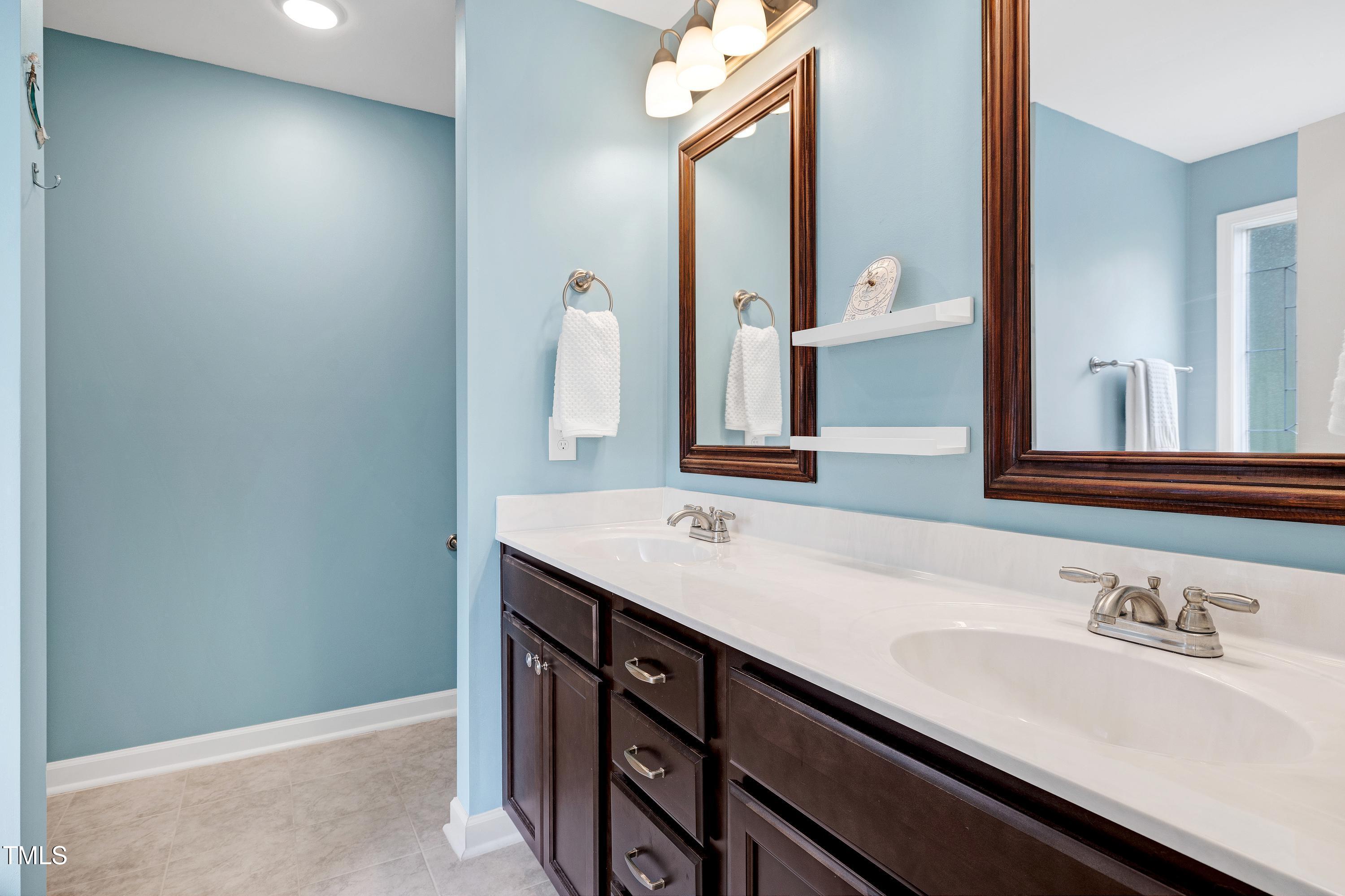 property viewer photo 32