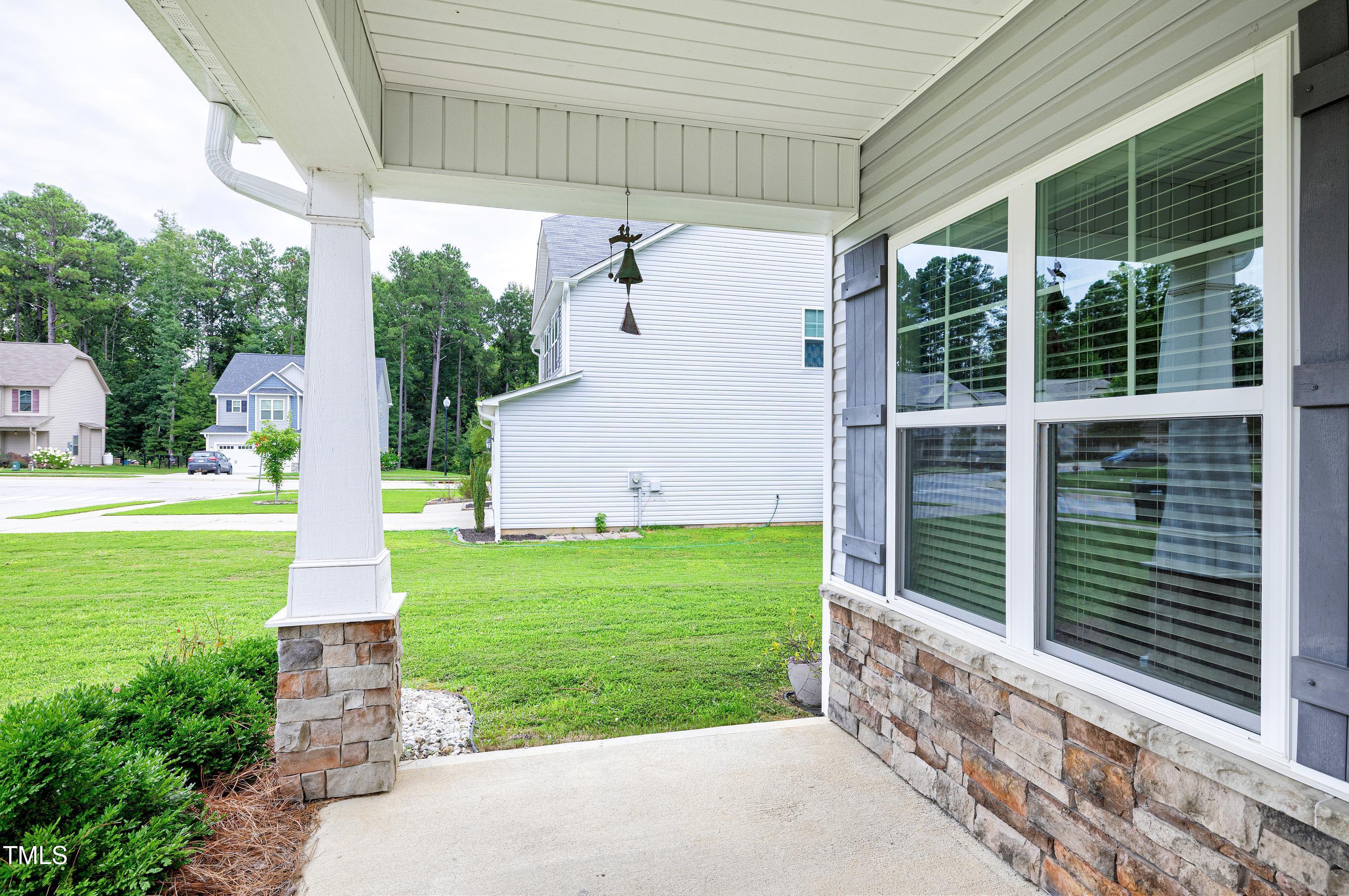 property viewer photo 4