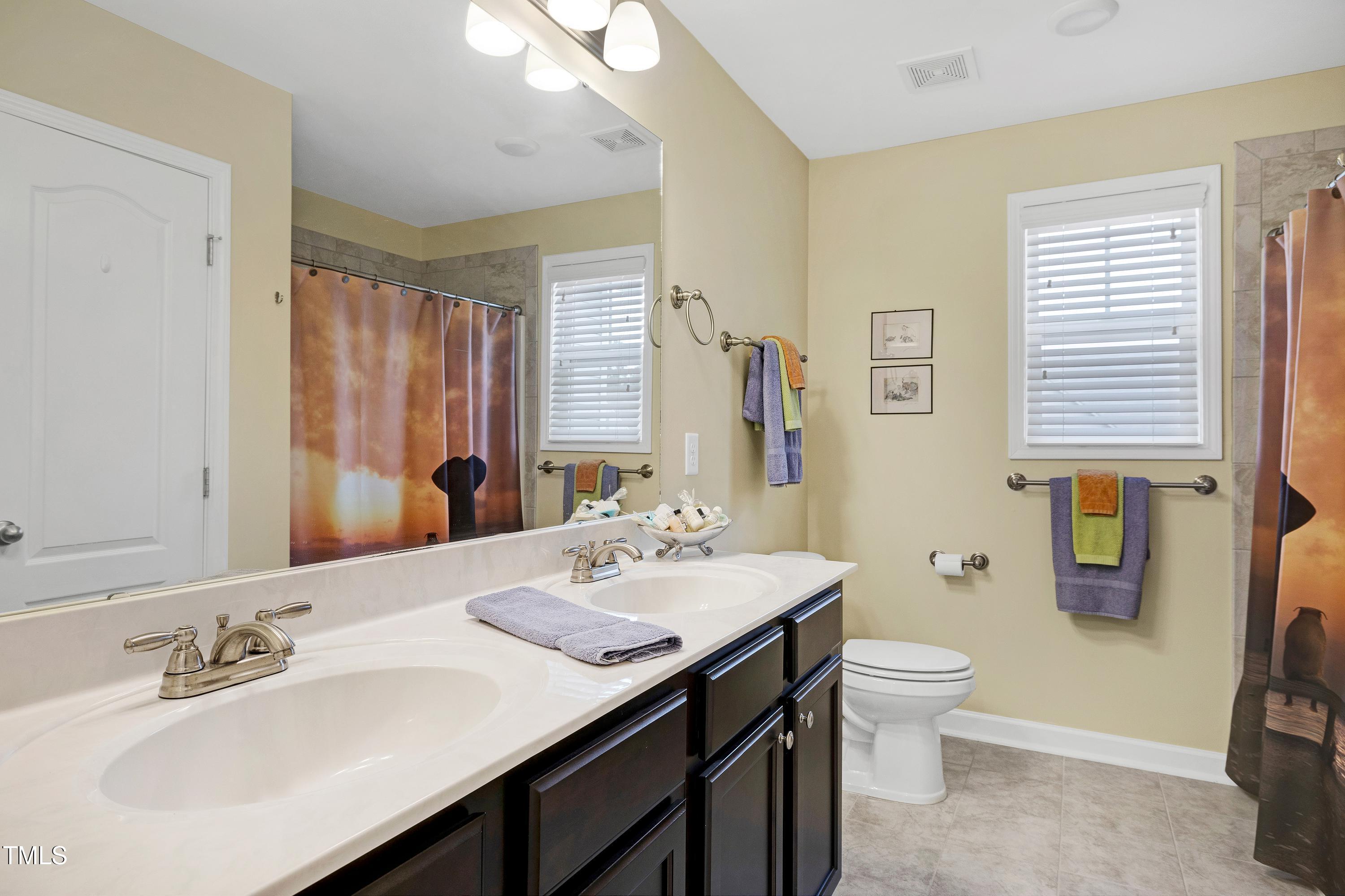 property viewer photo 42