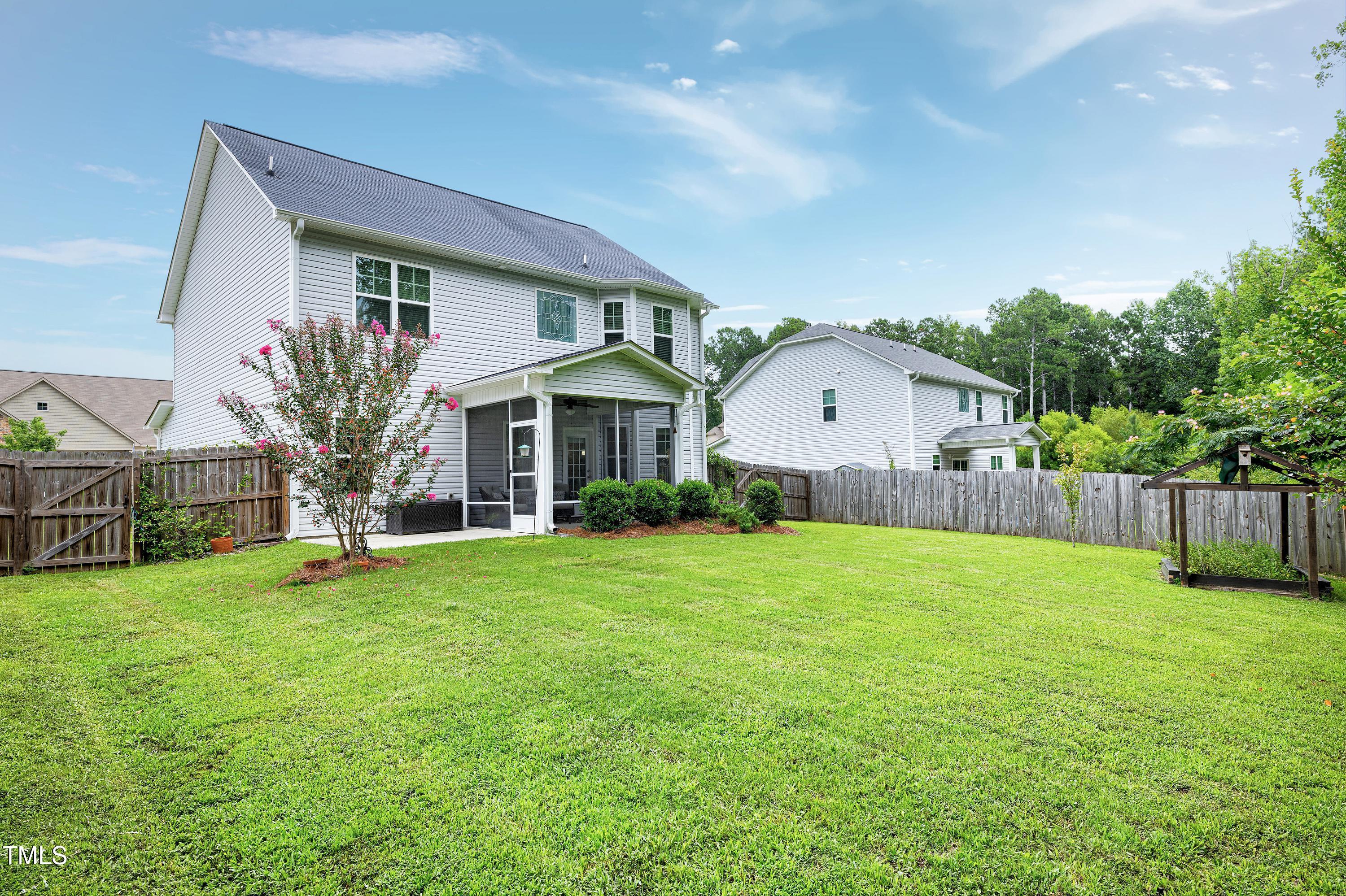 property viewer photo 46