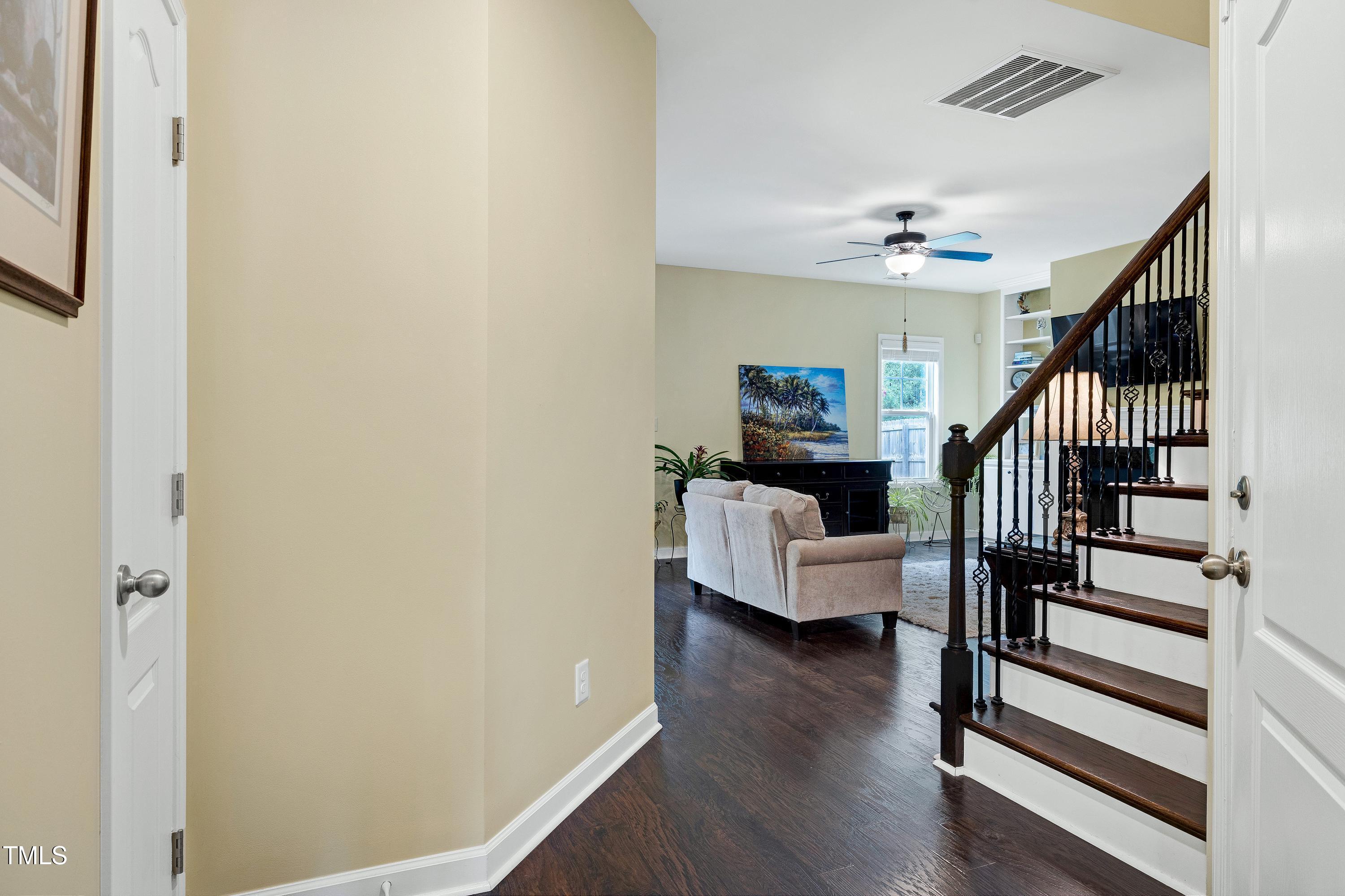 property viewer photo 9