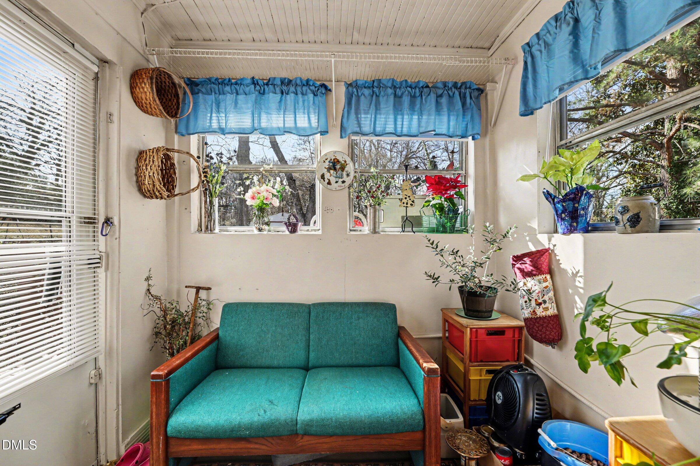 property viewer photo 13