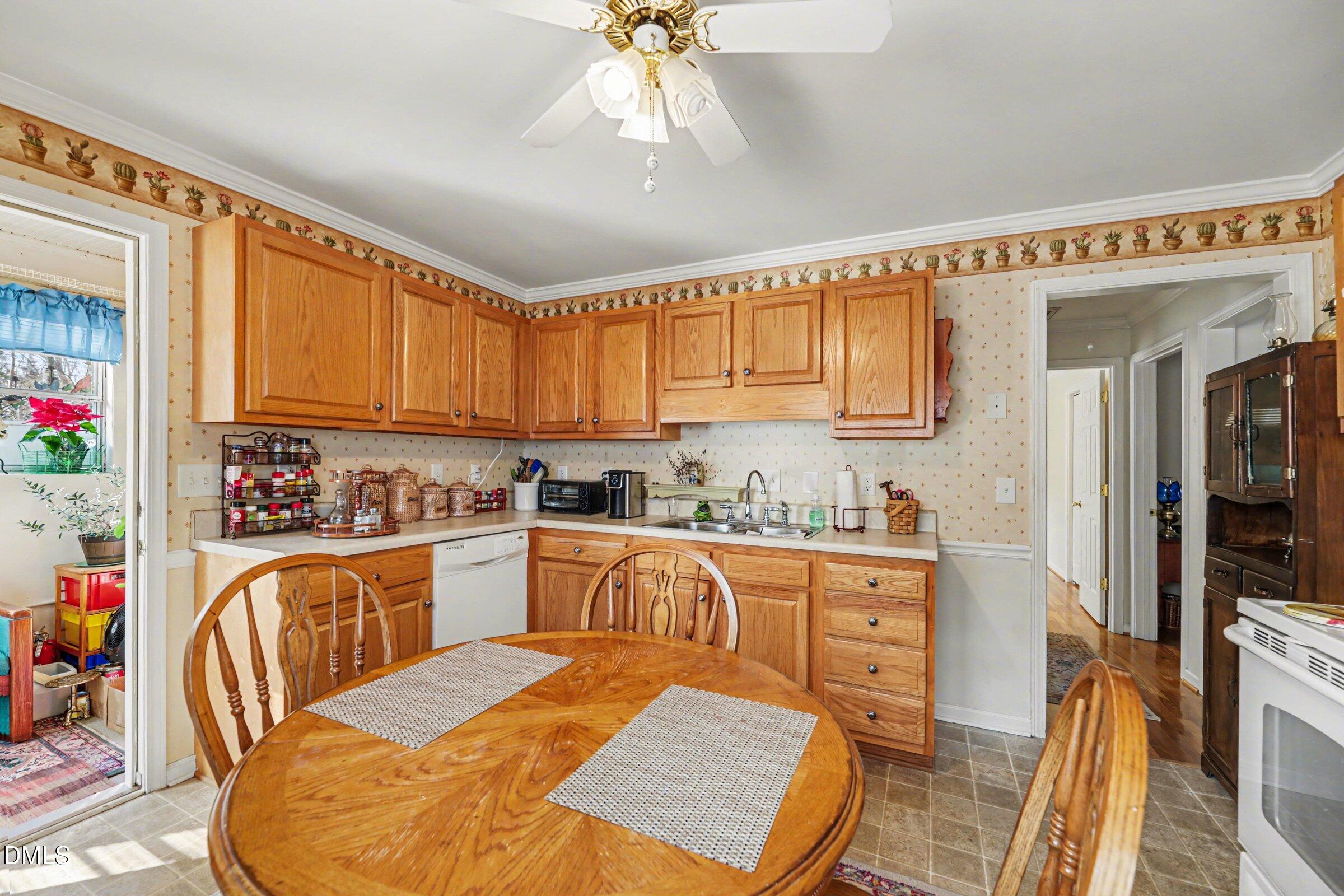property viewer photo 5
