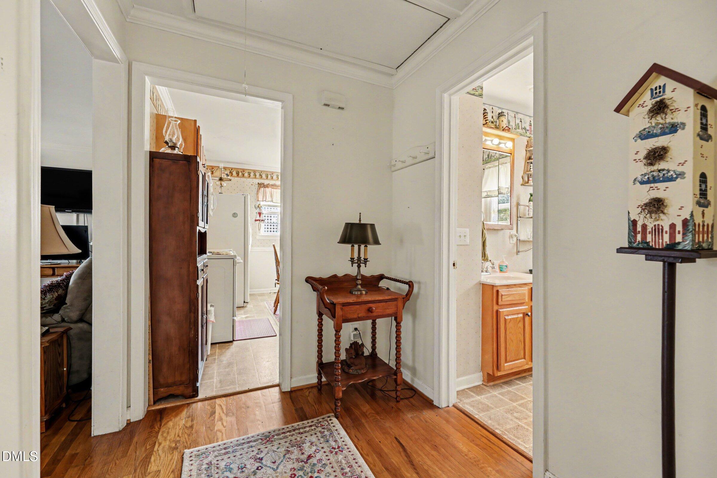 property viewer photo 9