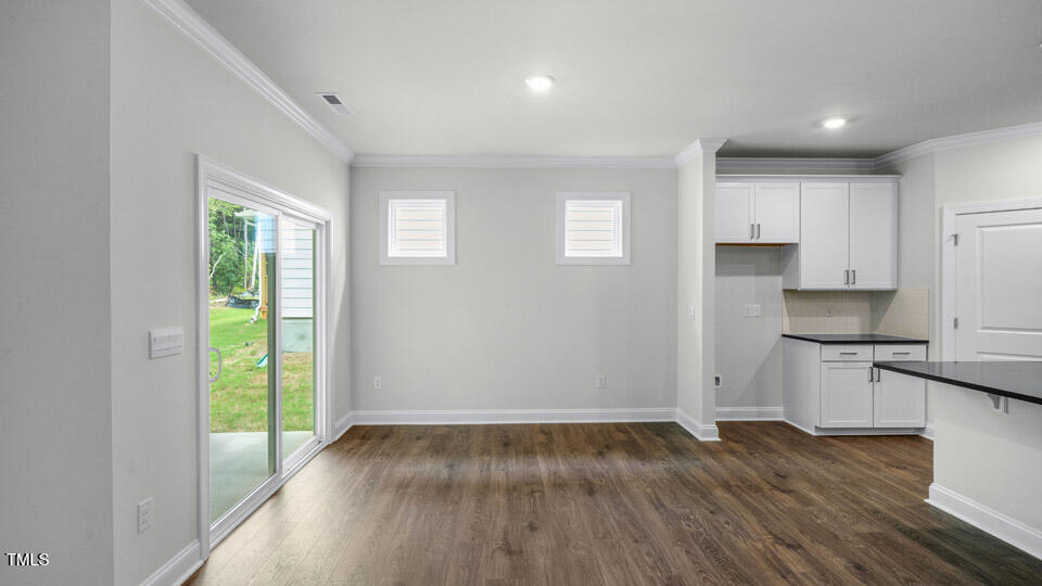 property viewer photo 12