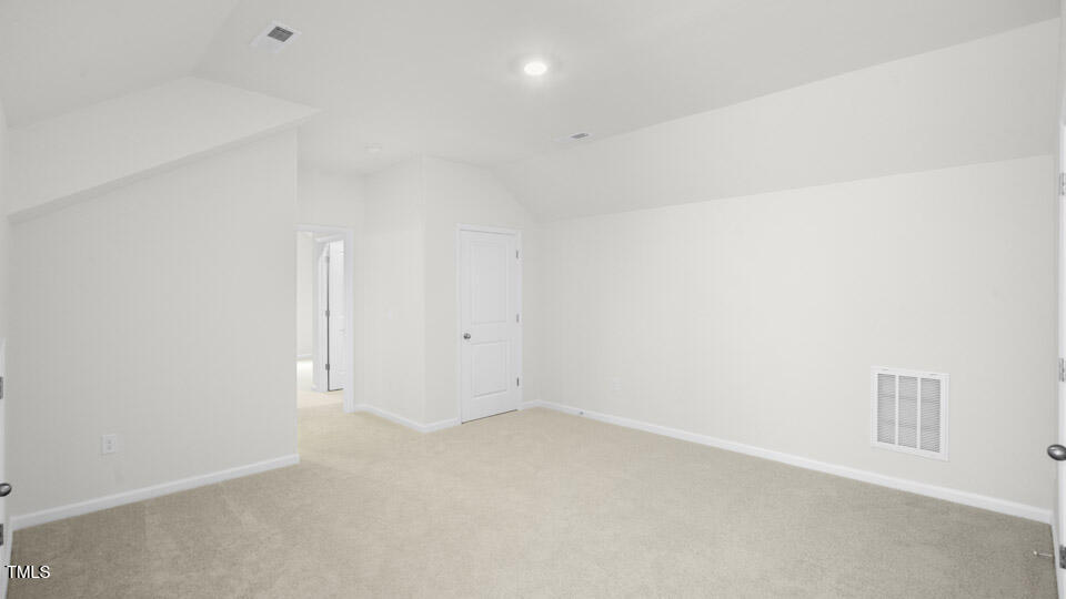 property viewer photo 17