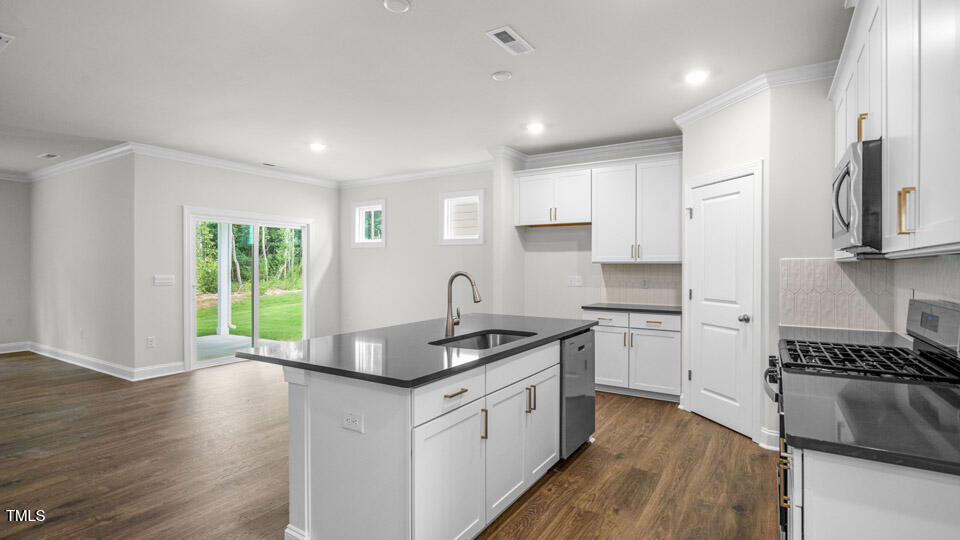 property viewer photo 9