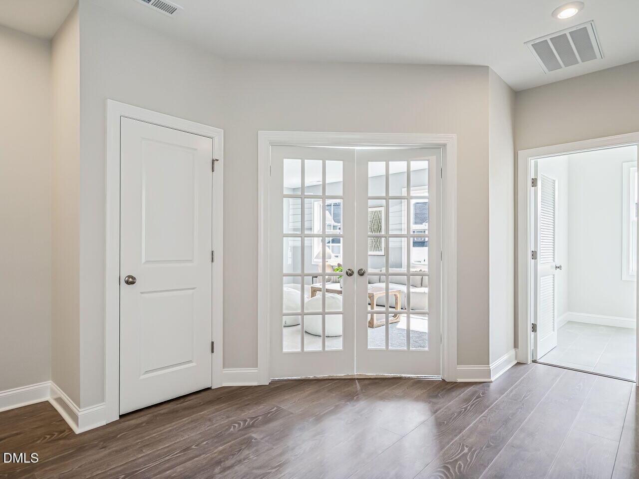 main property photo 88